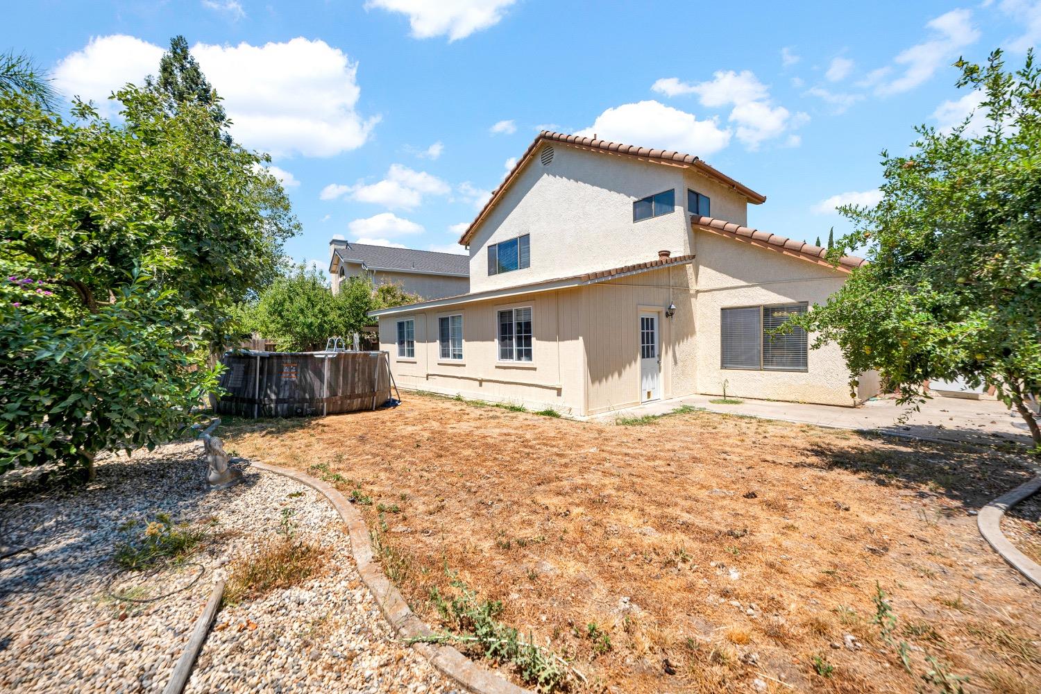 Detail Gallery Image 40 of 50 For 9458 Bowmont Way, Elk Grove,  CA 95758 - 4 Beds | 2/1 Baths