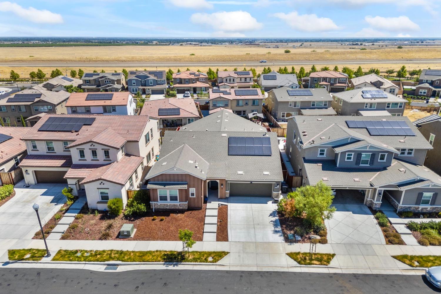 Detail Gallery Image 33 of 42 For 6778 Verbena St, Tracy,  CA 95377 - 4 Beds | 3/1 Baths