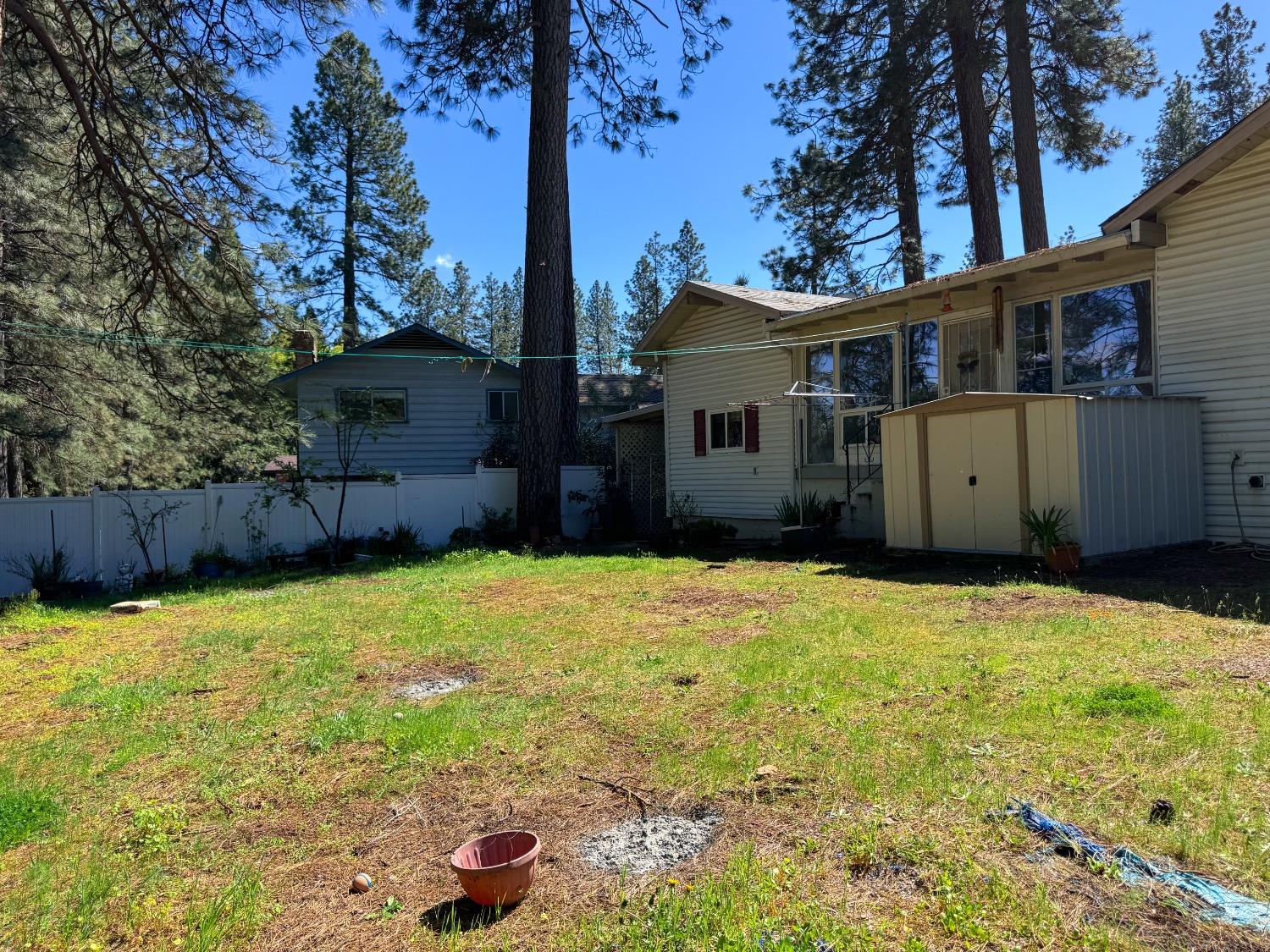 Cornwall Avenue, Grass Valley, California image 46