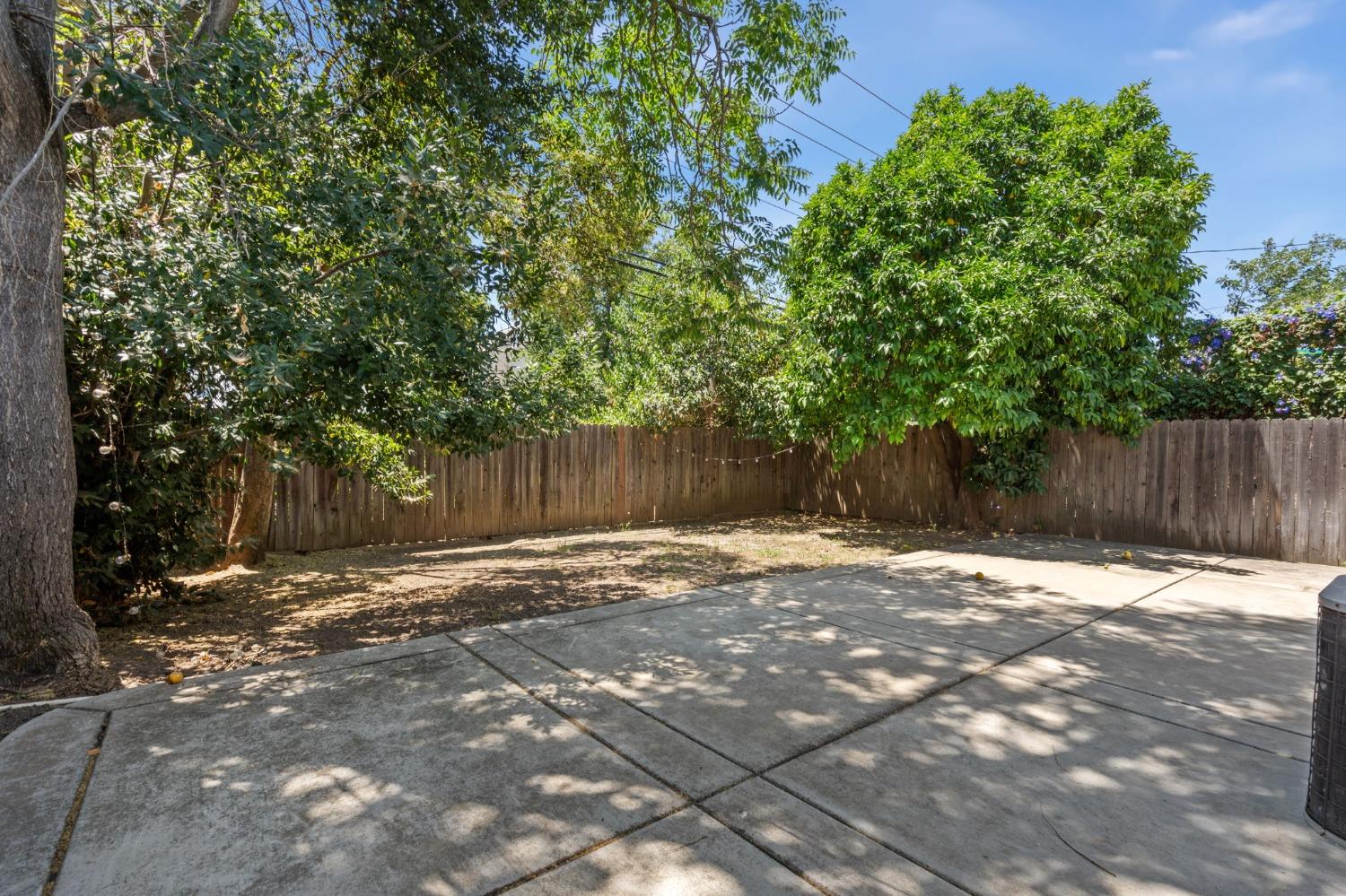 Detail Gallery Image 22 of 23 For 2178 Portola Way, Sacramento,  CA 95818 - 4 Beds | 2 Baths