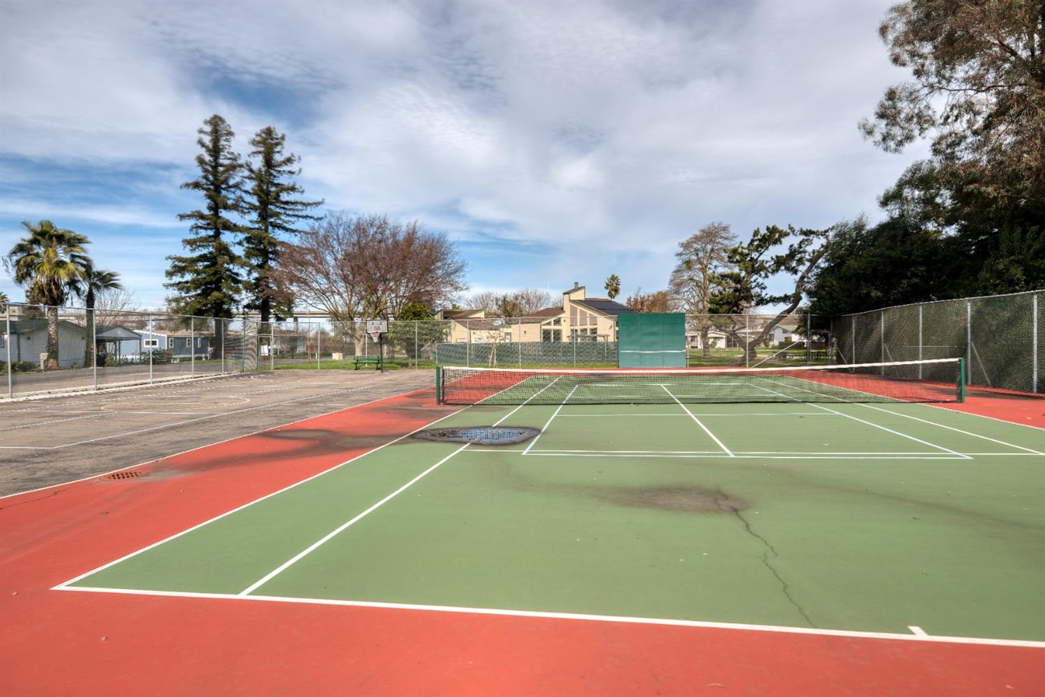 Detail Gallery Image 52 of 86 For 2 Red Fox Ct, Lodi,  CA 95242 - 2 Beds | 2 Baths