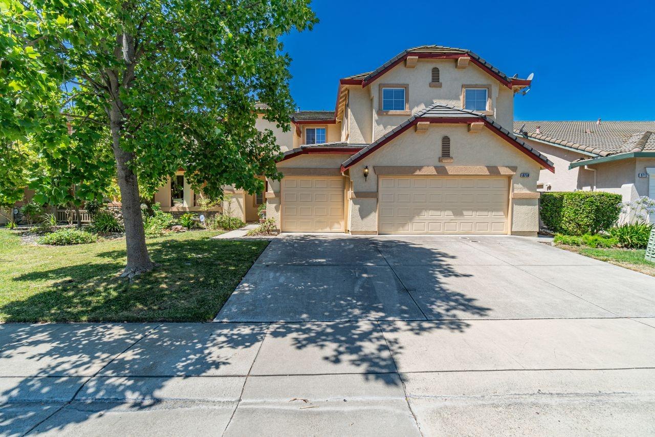 Detail Gallery Image 1 of 1 For 9718 Harrier Way, Elk Grove,  CA 95757 - 5 Beds | 3 Baths