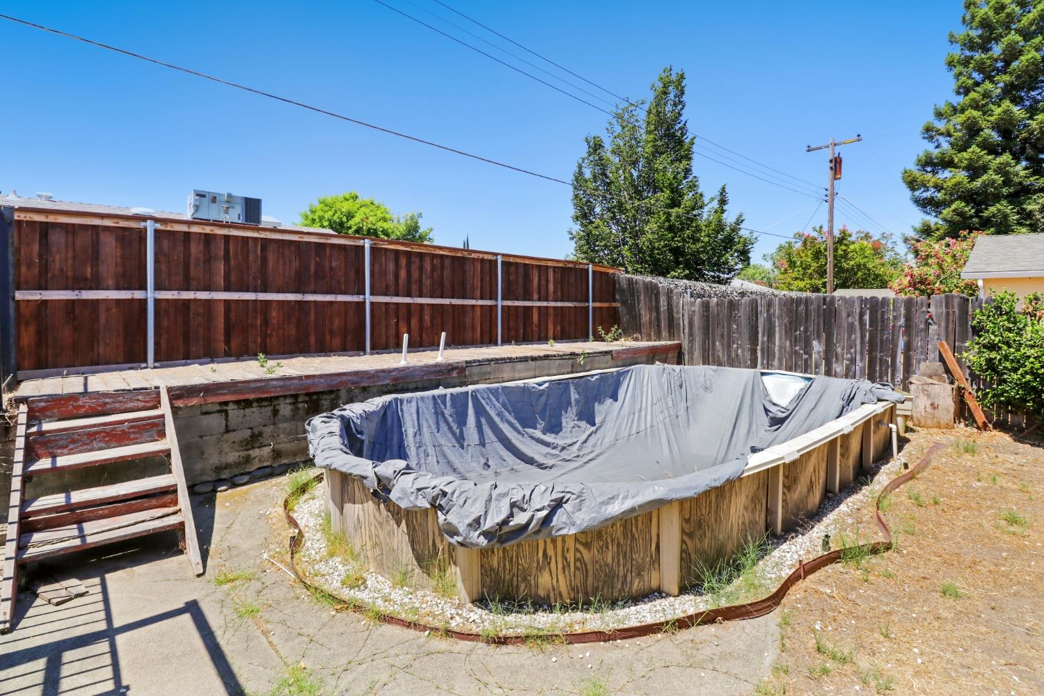 Detail Gallery Image 32 of 35 For 6111 Harlen Ct, Sacramento,  CA 95842 - 4 Beds | 2 Baths