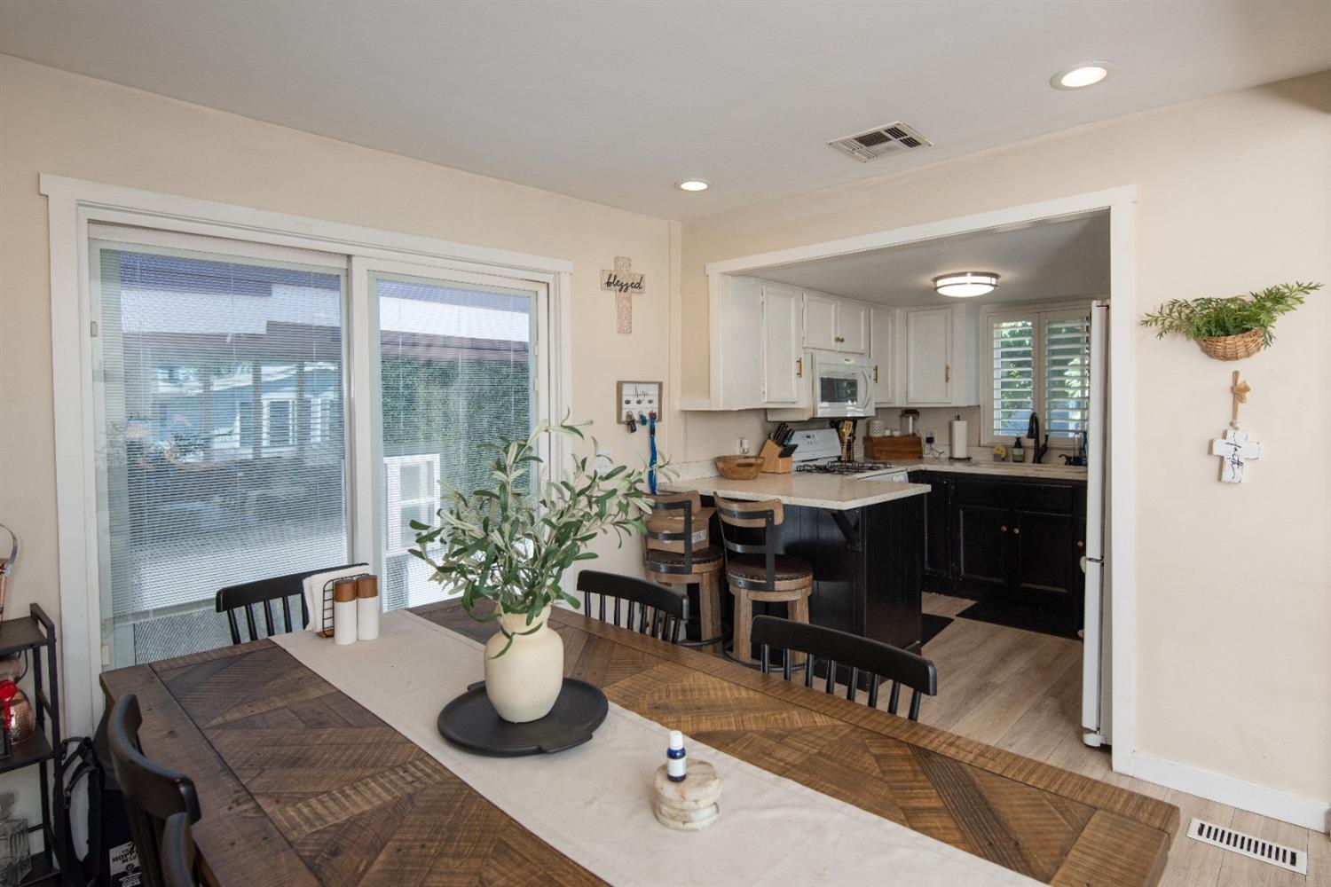 Detail Gallery Image 22 of 86 For 2 Red Fox Ct, Lodi,  CA 95242 - 2 Beds | 2 Baths