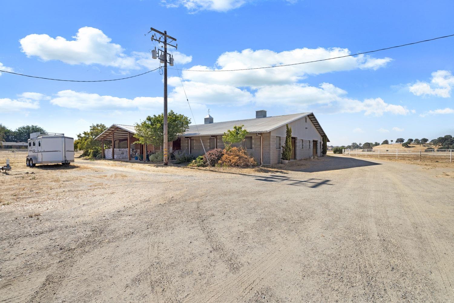 Detail Gallery Image 25 of 73 For 21773 E Ca-12, Clements,  CA 95227 - 3 Beds | 2 Baths