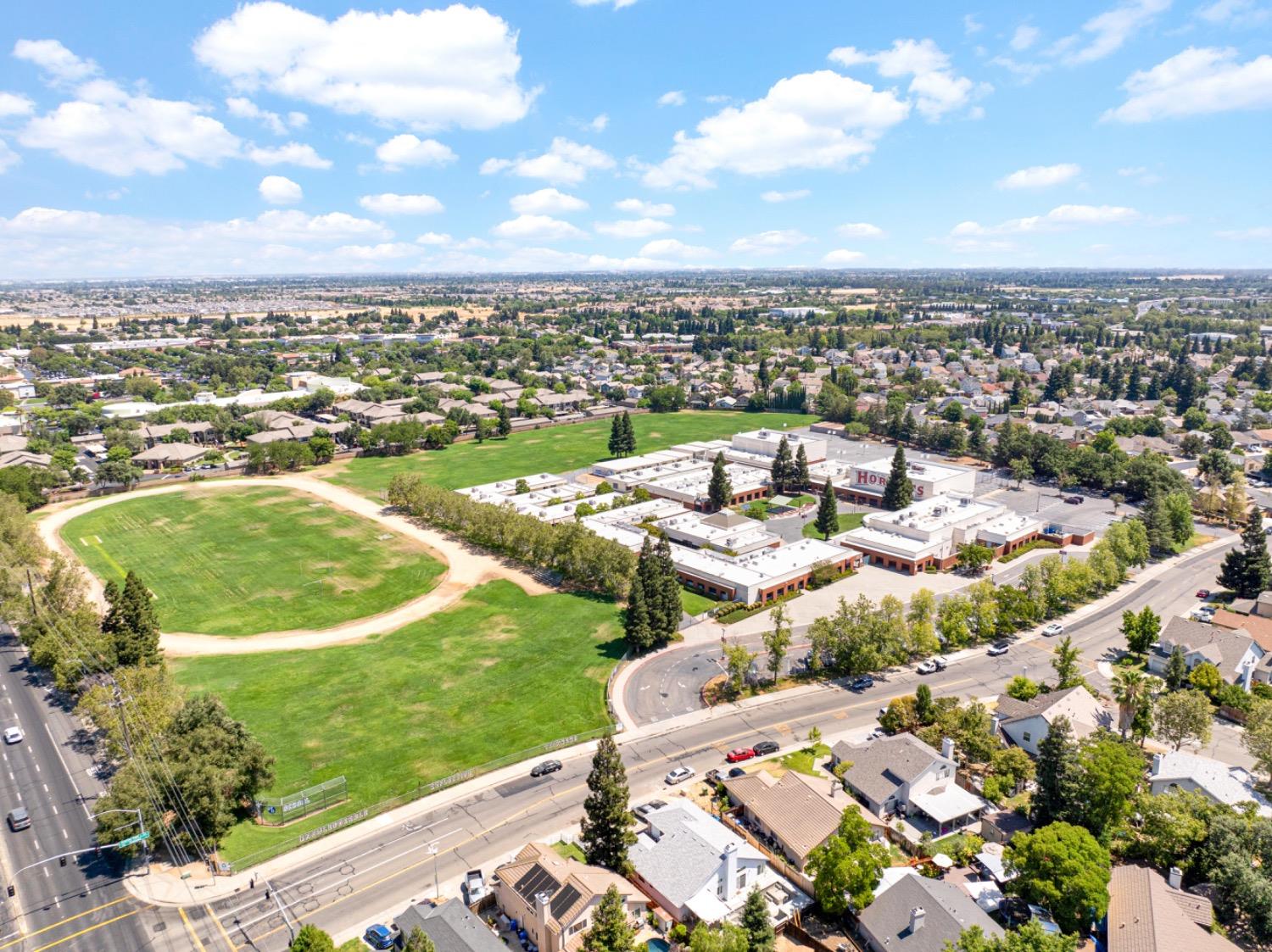 Detail Gallery Image 50 of 50 For 9458 Bowmont Way, Elk Grove,  CA 95758 - 4 Beds | 2/1 Baths