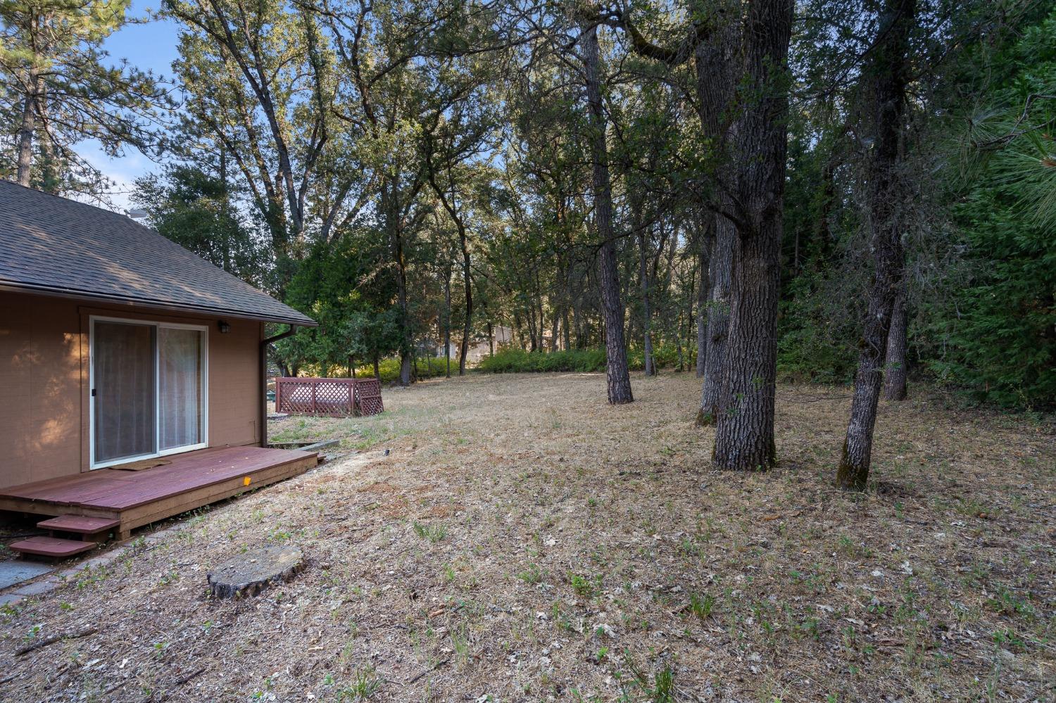 Detail Gallery Image 11 of 45 For 3230 Bridgeport School Rd, Fiddletown,  CA 95629 - 3 Beds | 2 Baths