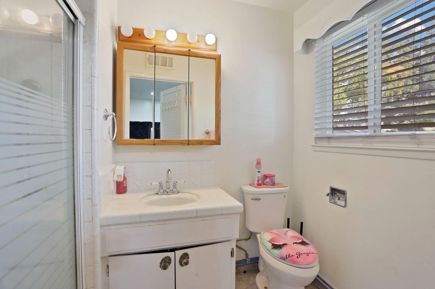 Detail Gallery Image 33 of 48 For 2317 Tampico Ct, Modesto,  CA 95355 - 3 Beds | 2/1 Baths