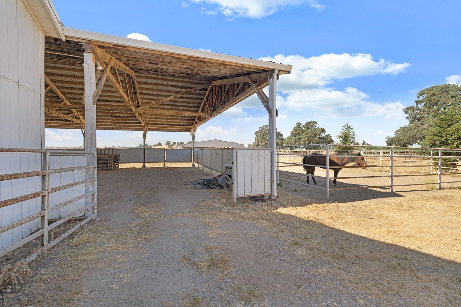 Detail Gallery Image 28 of 73 For 21773 E Ca-12, Clements,  CA 95227 - 3 Beds | 2 Baths