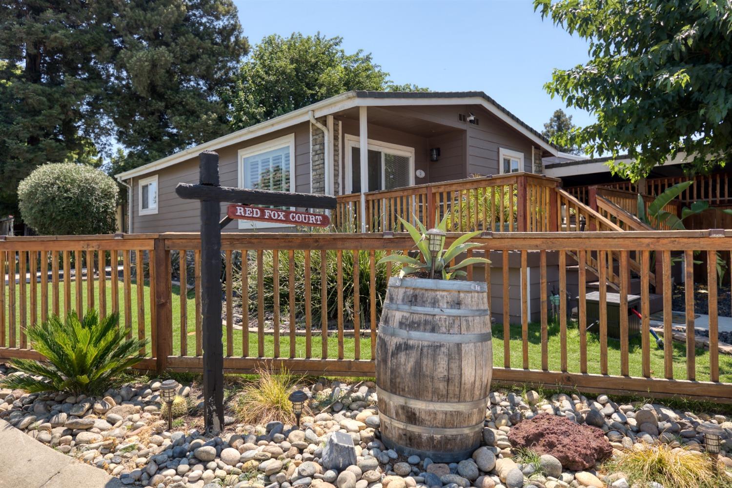 Detail Gallery Image 2 of 86 For 2 Red Fox Ct, Lodi,  CA 95242 - 2 Beds | 2 Baths