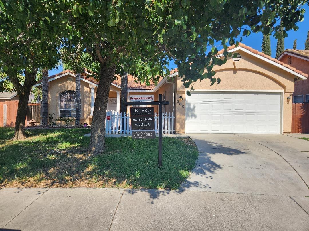 Detail Gallery Image 1 of 22 For 350 N Santa Clara St, Los Banos,  CA 93635 - 3 Beds | 2 Baths