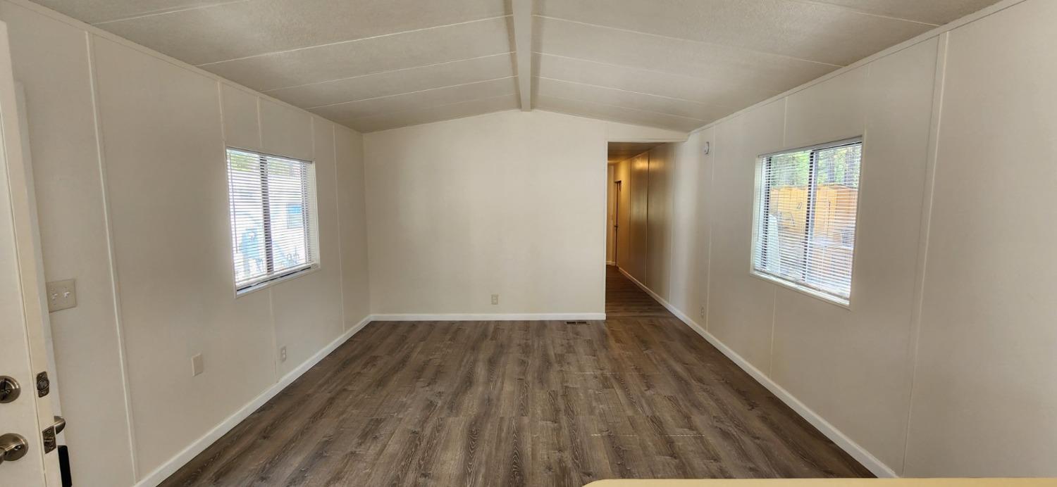 Detail Gallery Image 9 of 20 For Address Is Not Disclosed, Other City,  CA 97502 - 2 Beds | 1 Baths