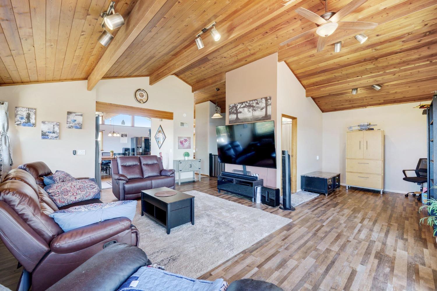 Detail Gallery Image 9 of 45 For 6981 Crystal Blvd, El Dorado,  CA 95623 - 3 Beds | 2/1 Baths