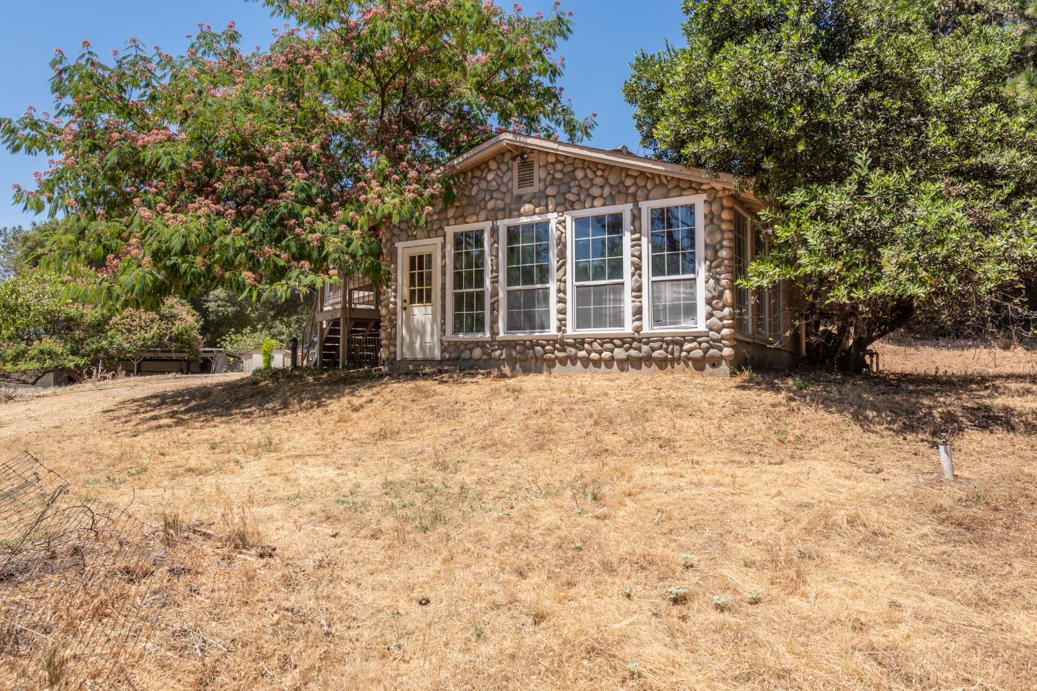 Detail Gallery Image 11 of 53 For 3092 Sand Ridge Rd, Placerville,  CA 95667 - 4 Beds | 2 Baths