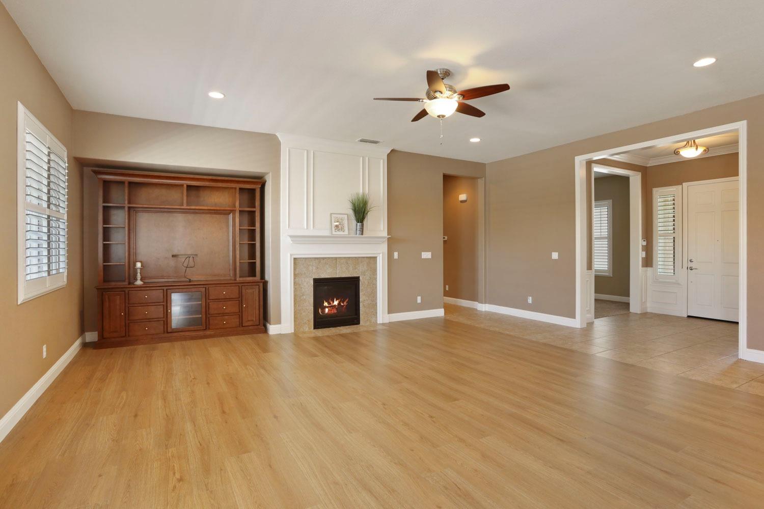 Detail Gallery Image 11 of 60 For 1471 Cobblecreek St, Manteca,  CA 95336 - 2 Beds | 2/1 Baths