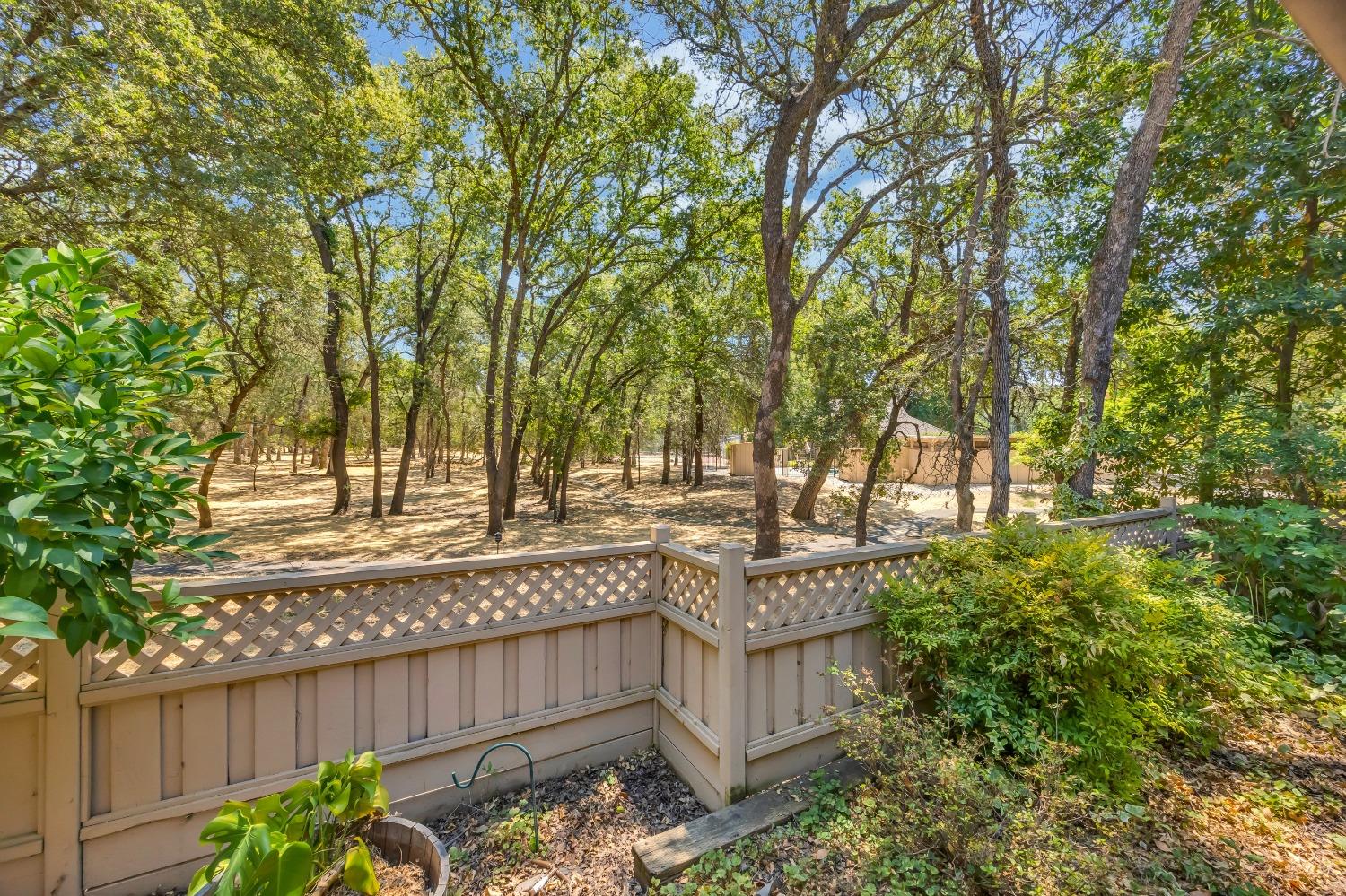 Detail Gallery Image 36 of 43 For 8108 Heritage Meadow Ln, Citrus Heights,  CA 95610 - 3 Beds | 2/1 Baths