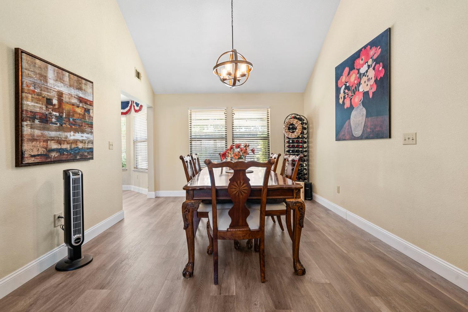 Detail Gallery Image 11 of 47 For 708 Cypress Run, Woodbridge,  CA 95258 - 3 Beds | 2/1 Baths