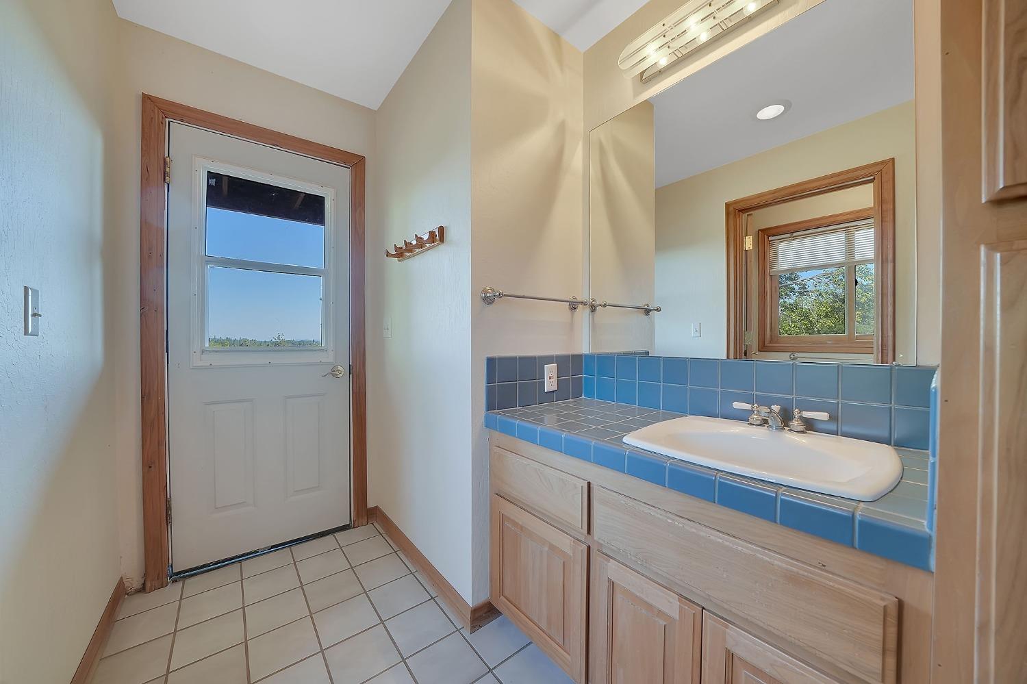 Detail Gallery Image 33 of 91 For 15111 Tyler Rd, Fiddletown,  CA 95629 - 5 Beds | 4/2 Baths