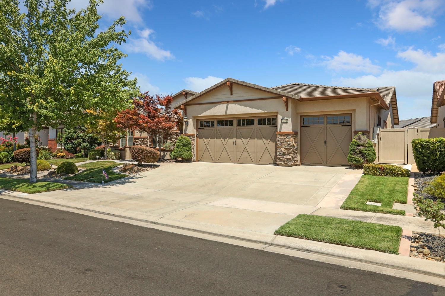 Detail Gallery Image 5 of 60 For 1471 Cobblecreek St, Manteca,  CA 95336 - 2 Beds | 2/1 Baths