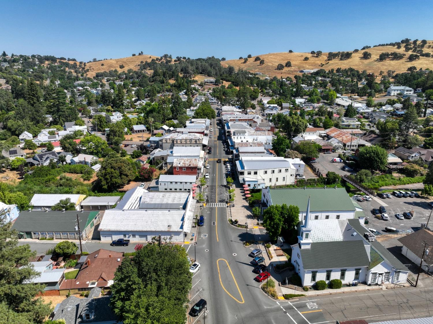 Main Street, Sutter Creek, California image 4