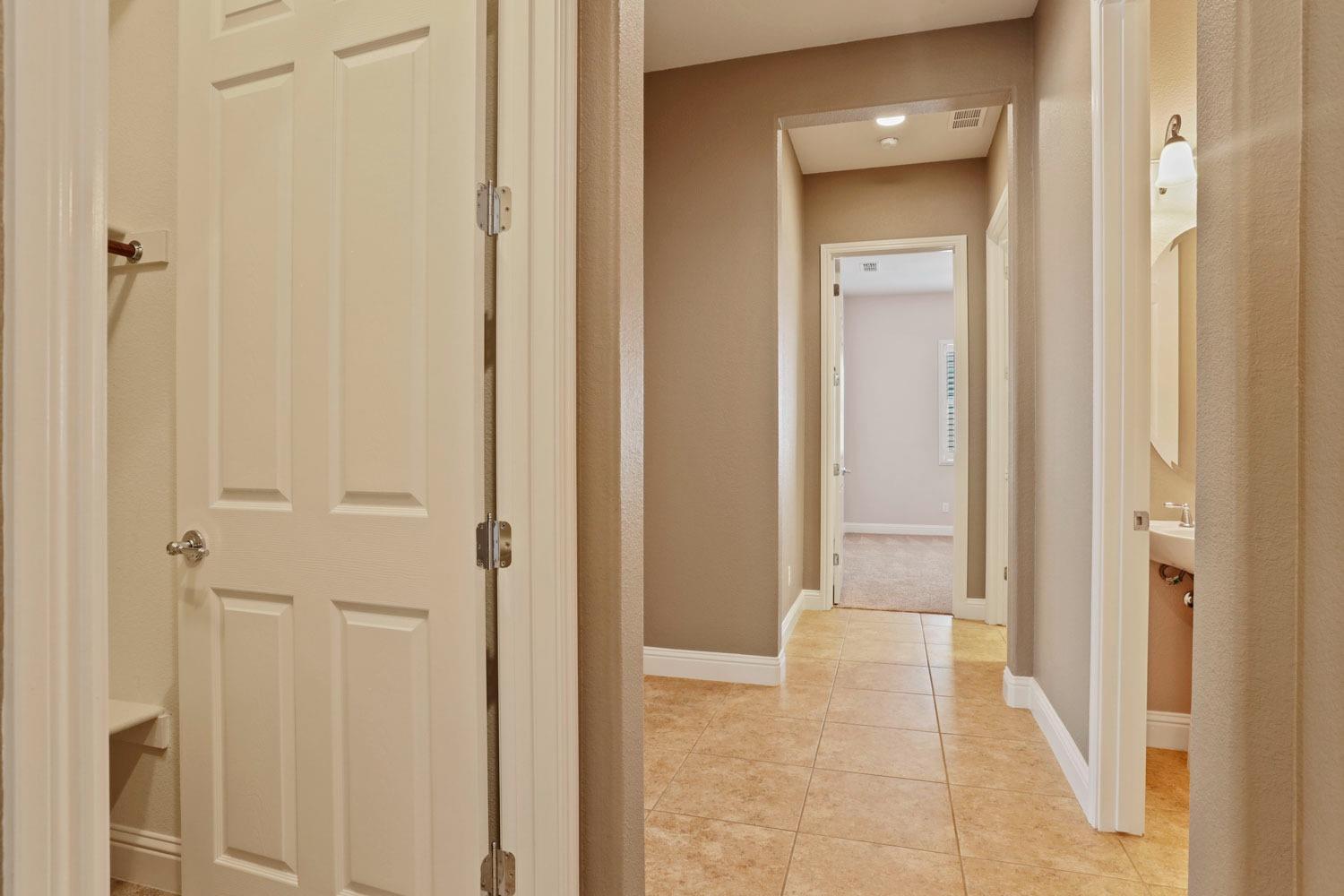 Detail Gallery Image 24 of 60 For 1471 Cobblecreek St, Manteca,  CA 95336 - 2 Beds | 2/1 Baths