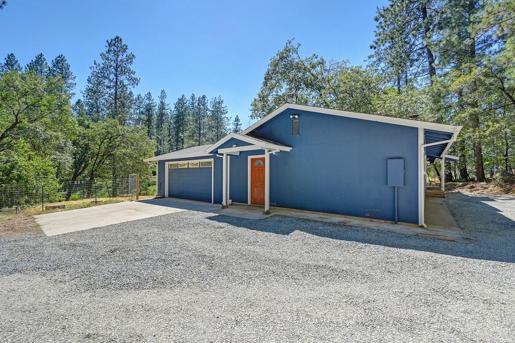 Rattlesnake Road, Grass Valley, California image 21