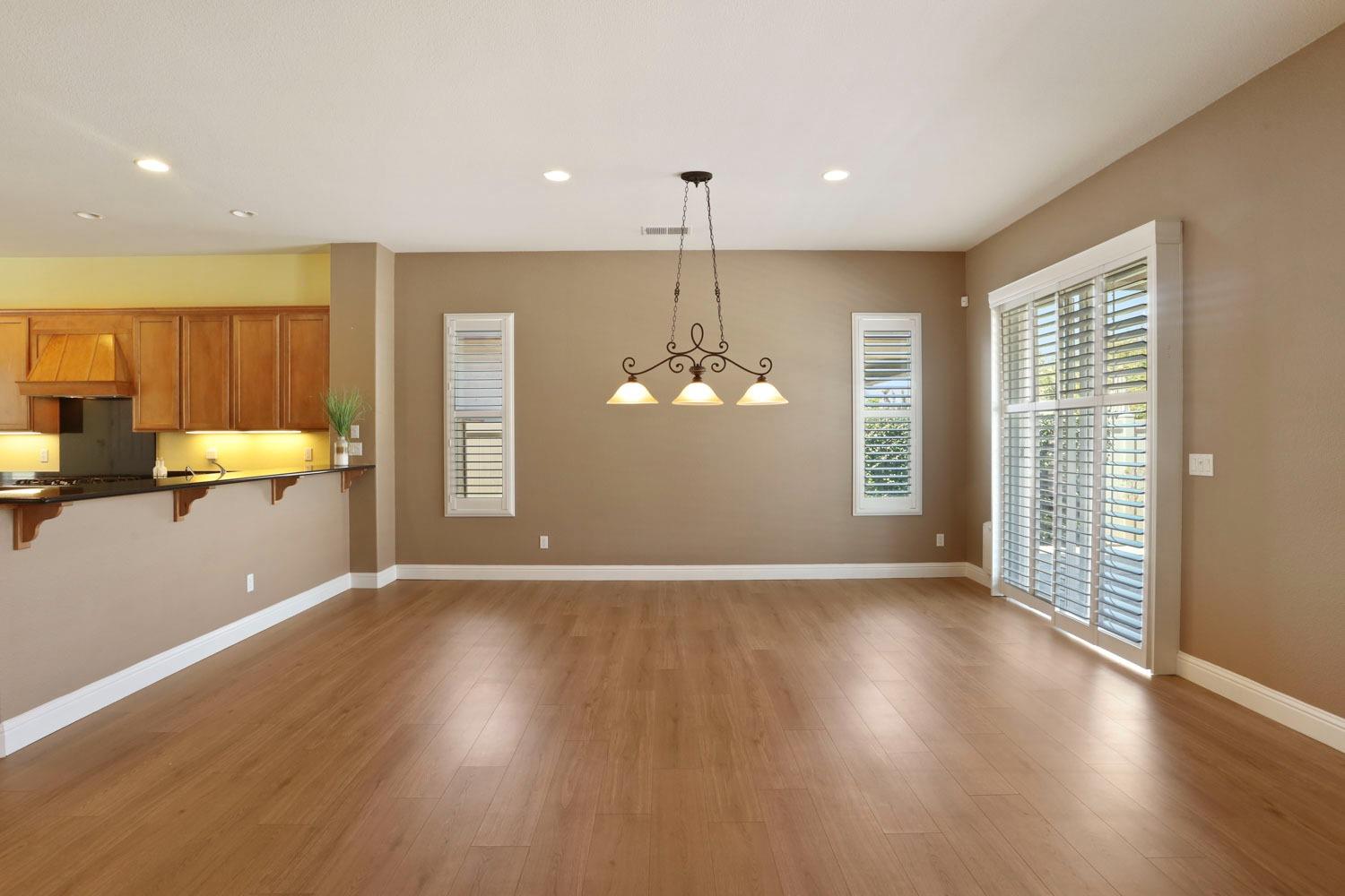 Detail Gallery Image 13 of 60 For 1471 Cobblecreek St, Manteca,  CA 95336 - 2 Beds | 2/1 Baths