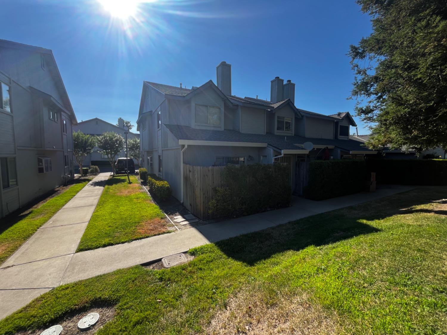 Detail Gallery Image 1 of 1 For 4257 Taylor St, Sacramento,  CA 95838 - 3 Beds | 2 Baths