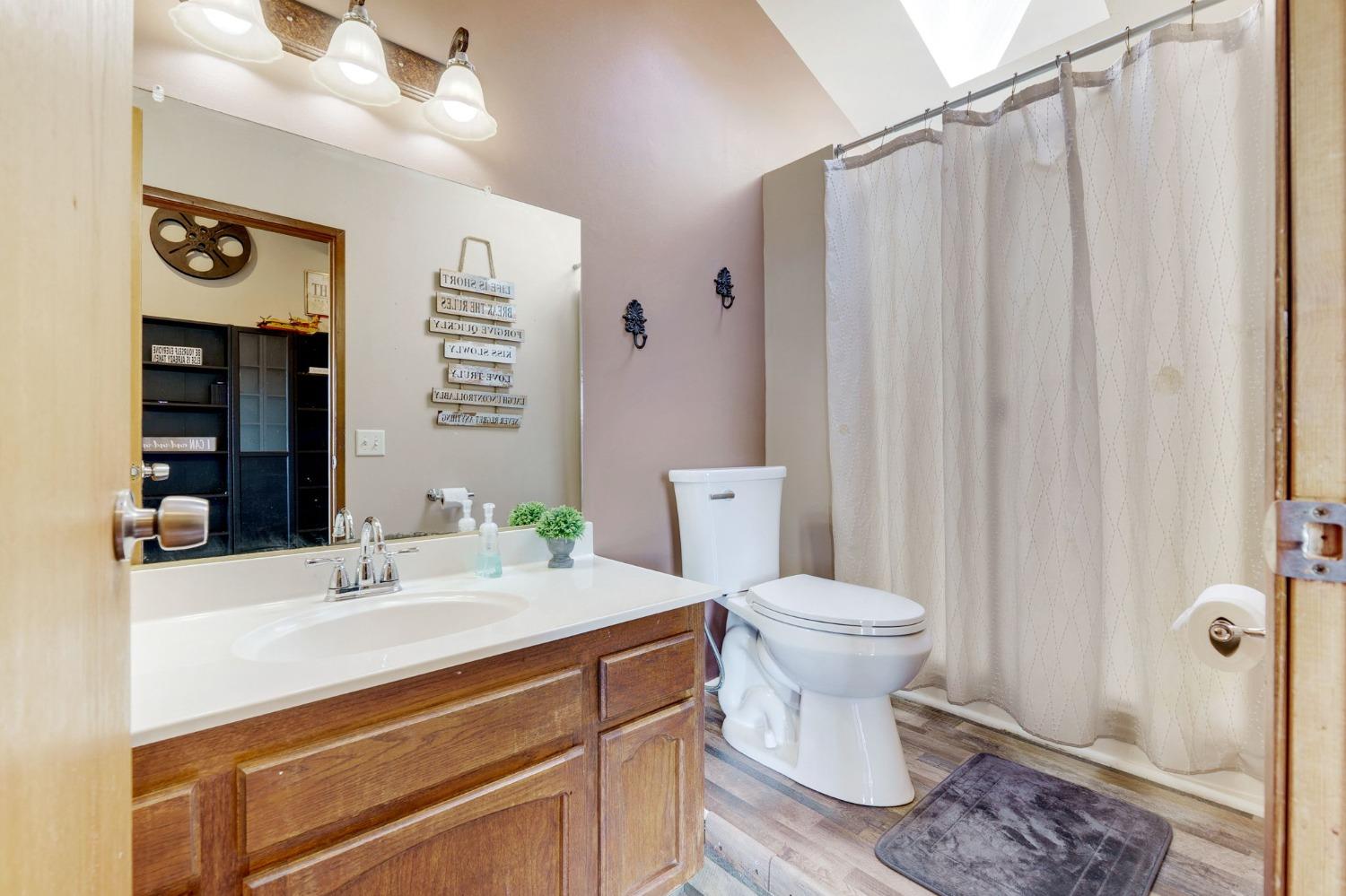 Detail Gallery Image 12 of 45 For 6981 Crystal Blvd, El Dorado,  CA 95623 - 3 Beds | 2/1 Baths