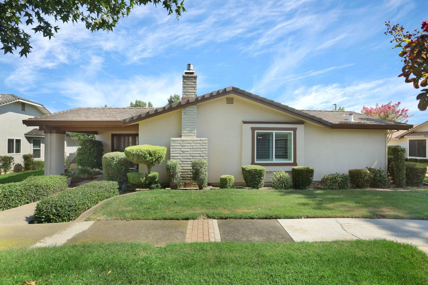 Detail Gallery Image 6 of 49 For 2157 Debutant Walk, Manteca,  CA 95336 - 3 Beds | 2 Baths