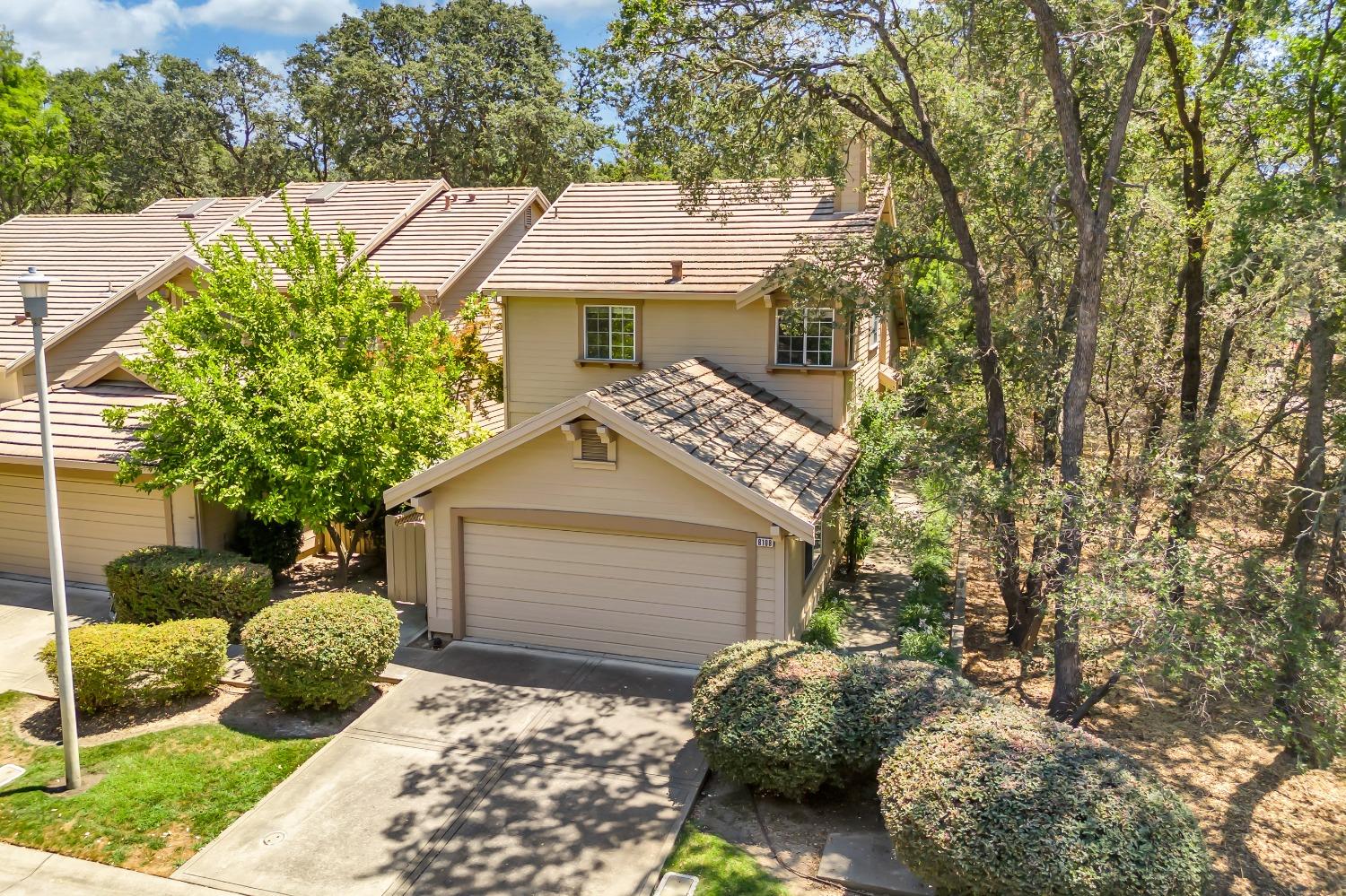 Detail Gallery Image 3 of 43 For 8108 Heritage Meadow Ln, Citrus Heights,  CA 95610 - 3 Beds | 2/1 Baths