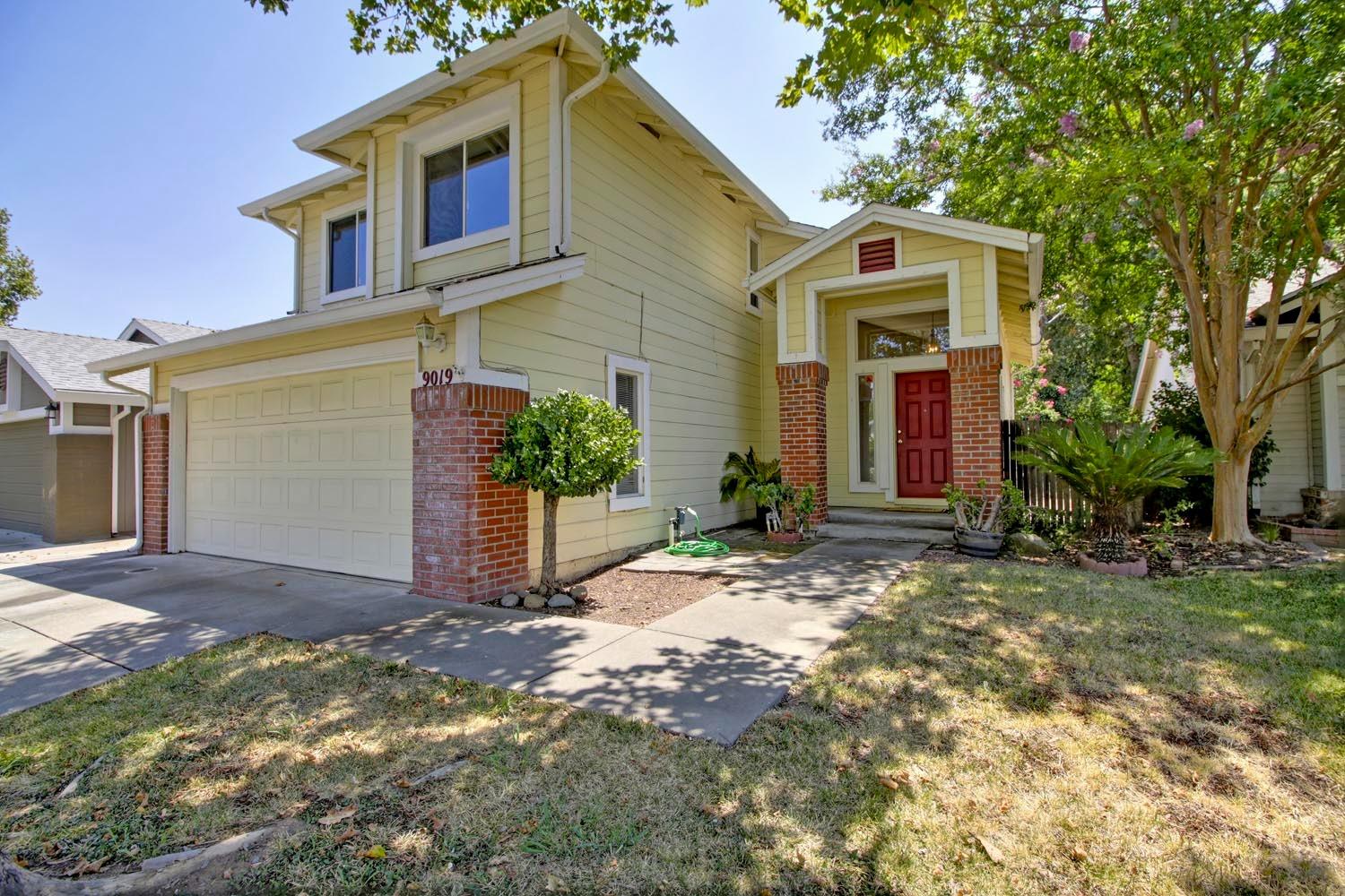 Detail Gallery Image 1 of 1 For 9019 Duovo Way, Elk Grove,  CA 95758 - 3 Beds | 2/1 Baths