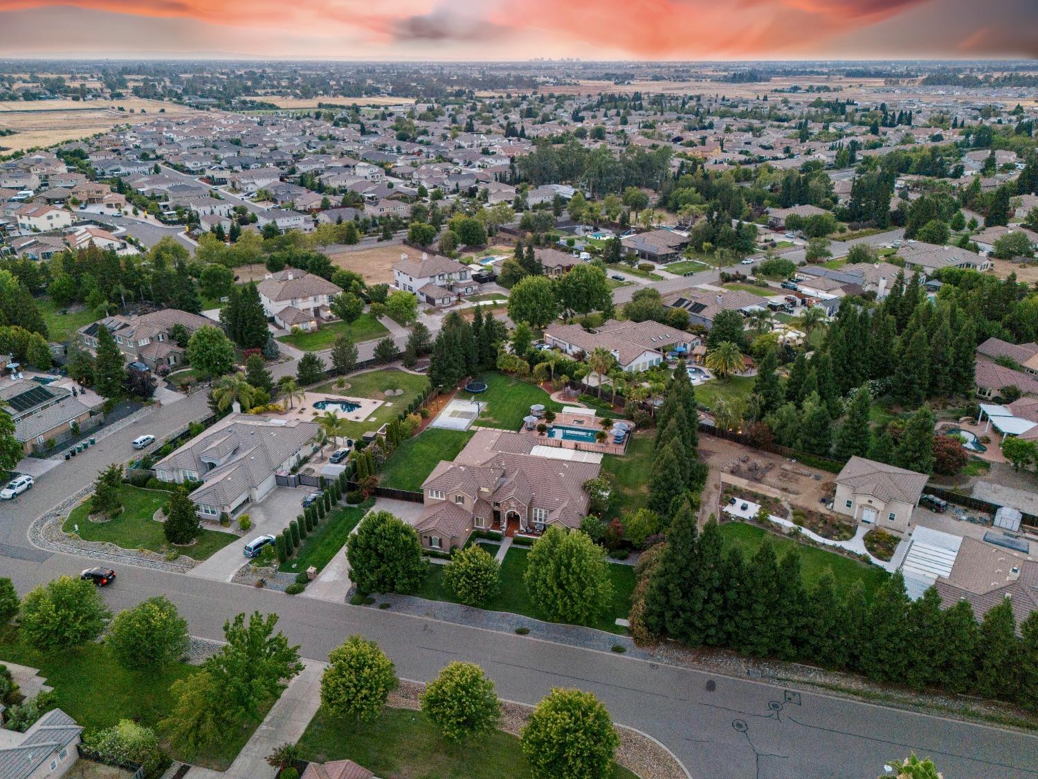 Detail Gallery Image 93 of 93 For 10157 Clover Ranch Dr, Sacramento,  CA 95829 - 4 Beds | 4 Baths