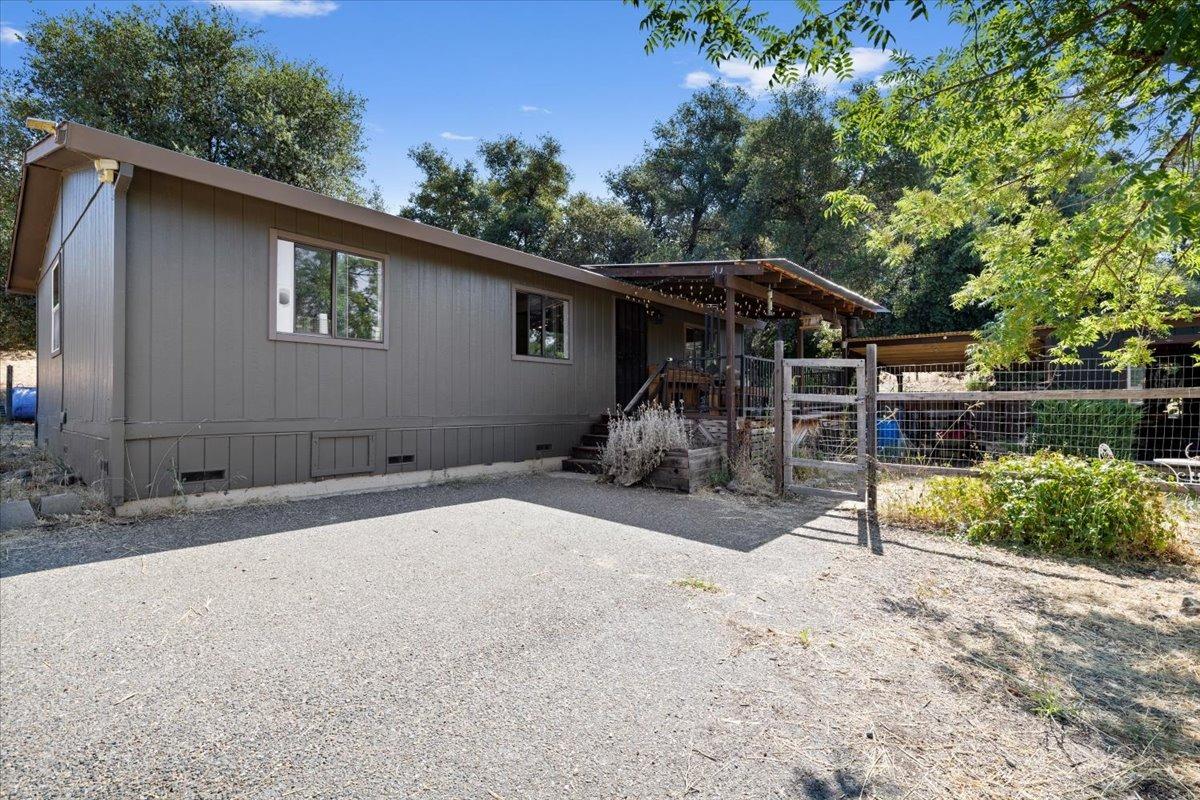 Detail Gallery Image 1 of 1 For 3710 Coon Hollow Rd, Placerville,  CA 95667 - 3 Beds | 1 Baths