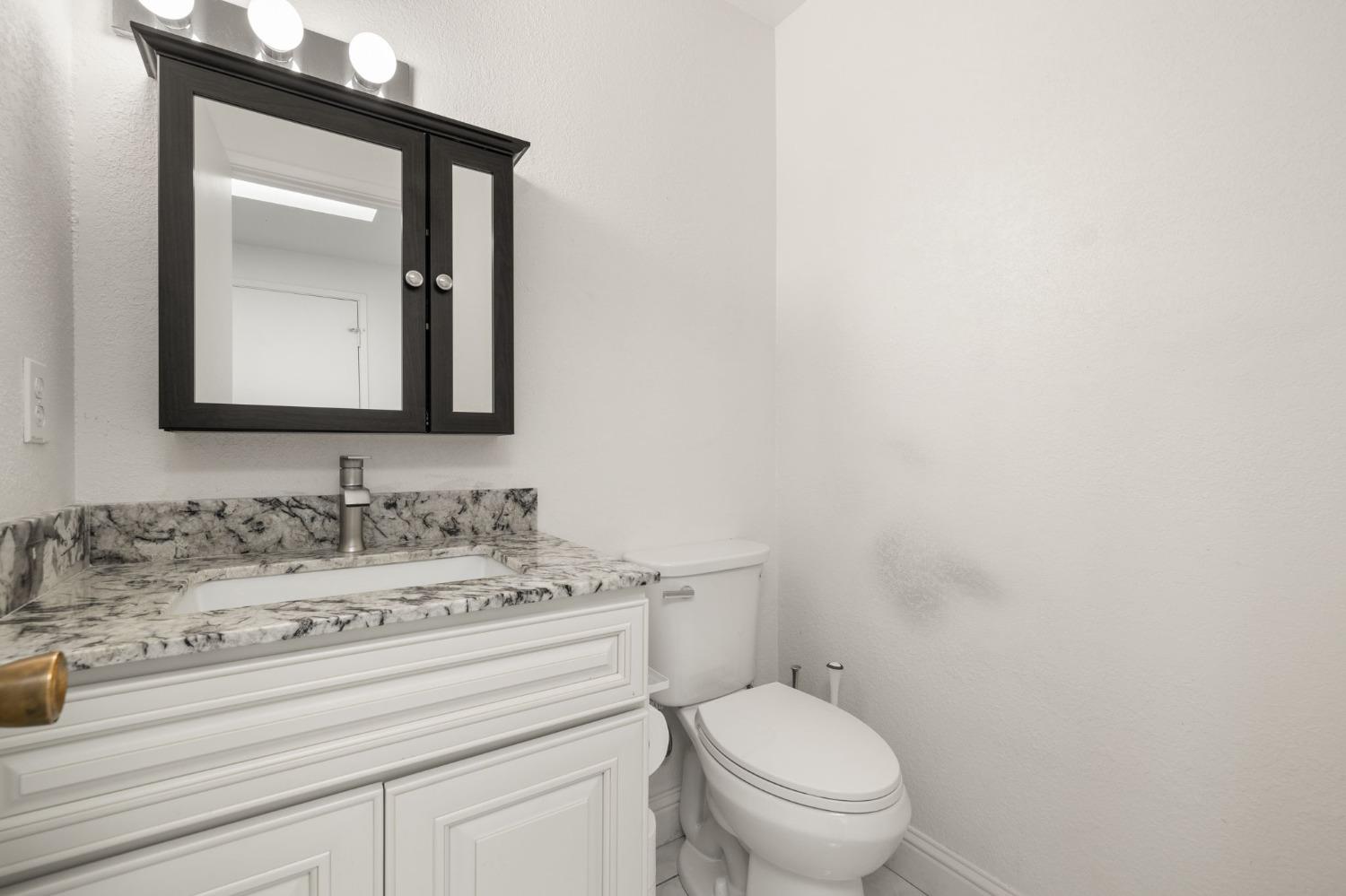 Photo #11: 224077202 Listing 