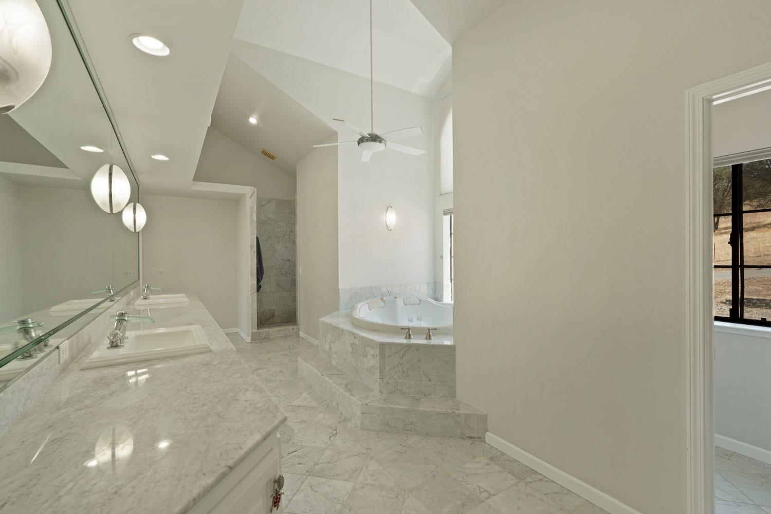 Detail Gallery Image 39 of 65 For 100 Wild Wolf Ct, Valley Springs,  CA 95252 - 3 Beds | 3/2 Baths