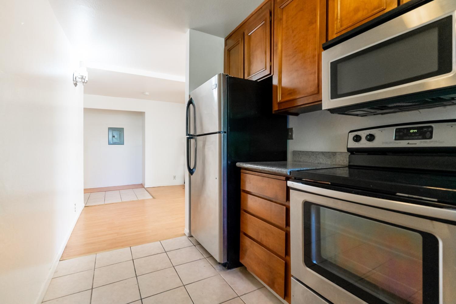 Detail Gallery Image 11 of 28 For 455 Crescent St, Oakland,  CA 94610 - 1 Beds | 1 Baths