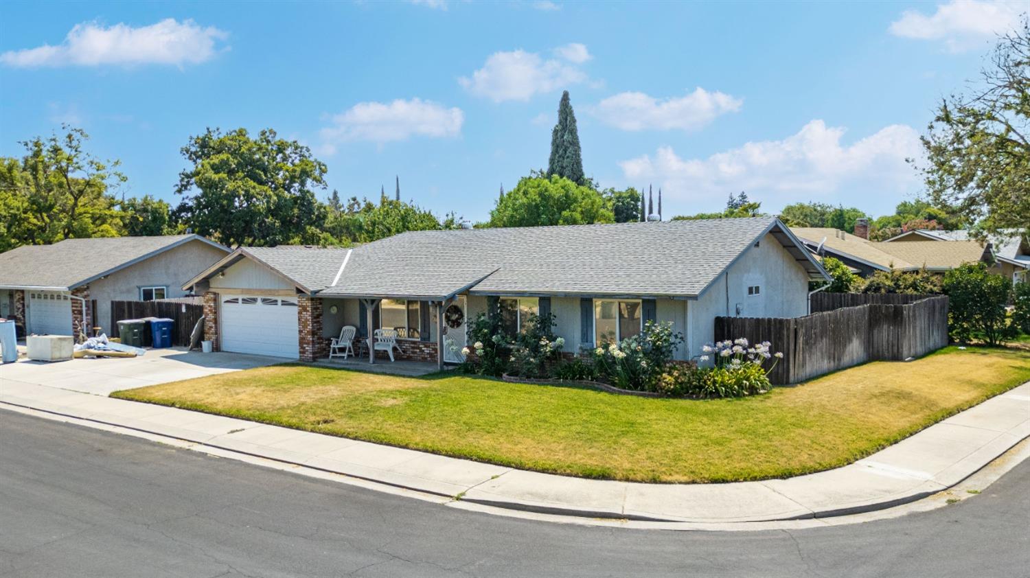 Detail Gallery Image 10 of 10 For 1305 Mica Way, Modesto,  CA 95355 - 4 Beds | 2 Baths