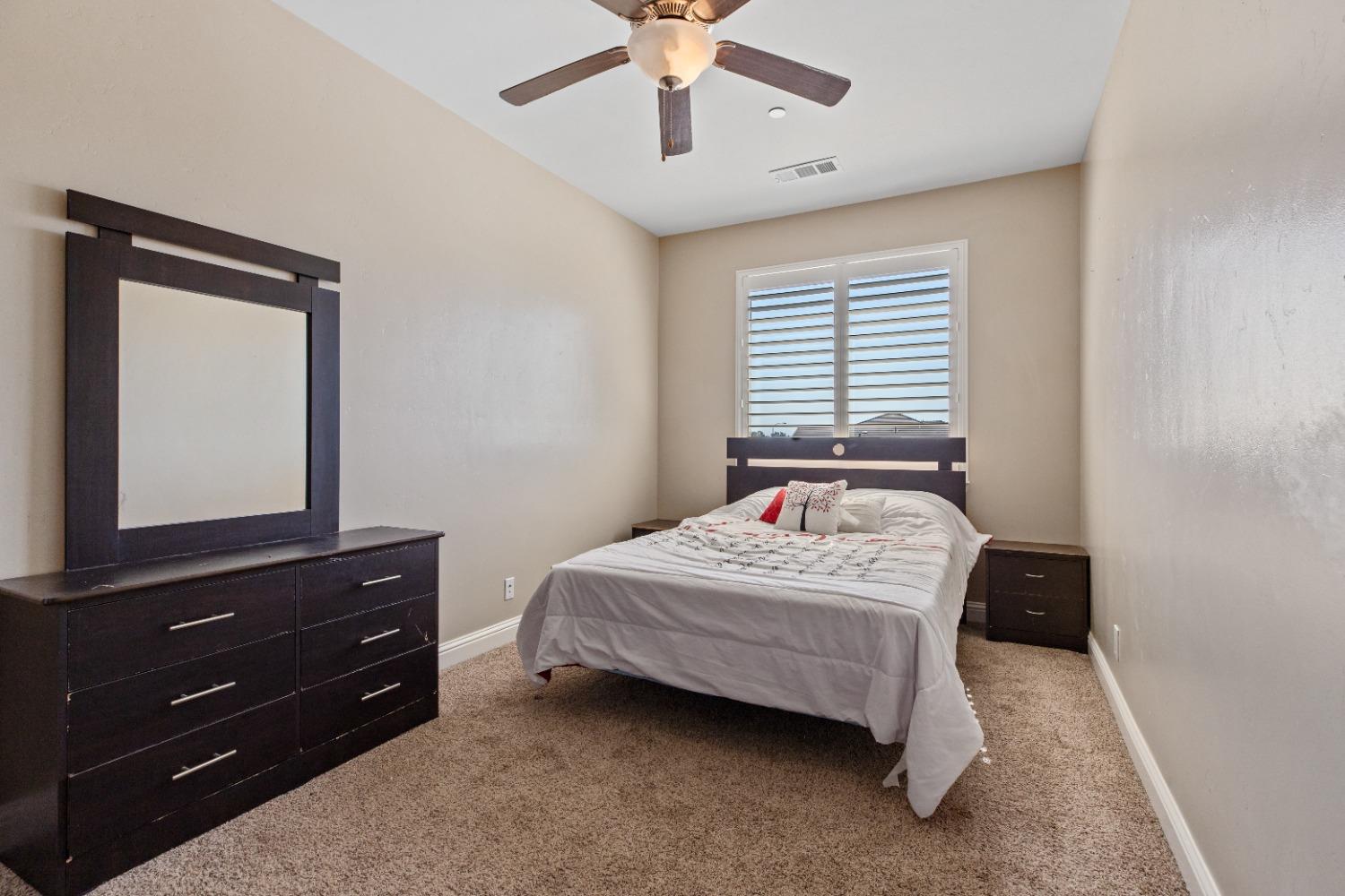 Detail Gallery Image 23 of 28 For 4010 Boulder Creek Ct, Merced,  CA 95348 - 4 Beds | 3/1 Baths