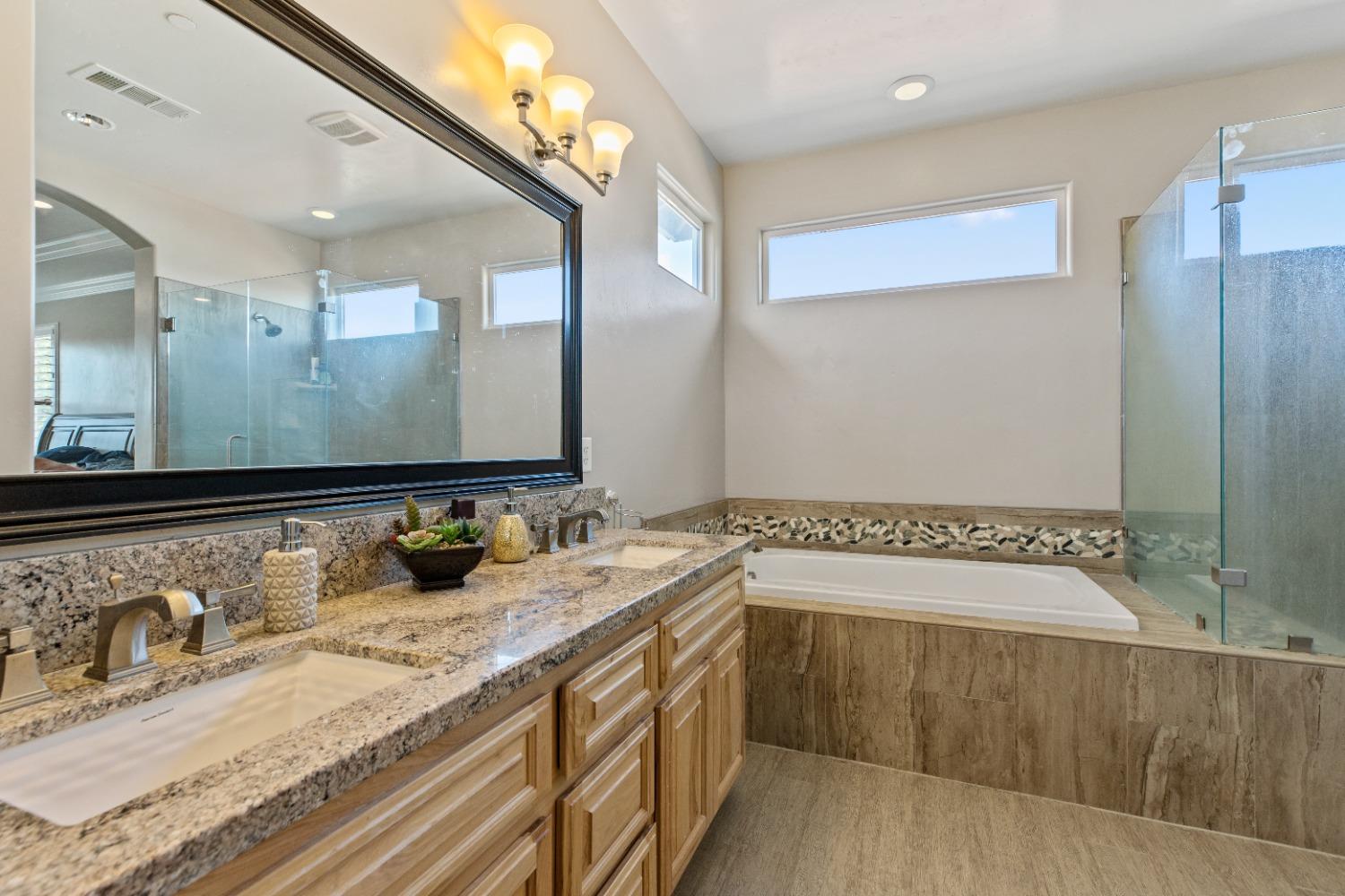 Detail Gallery Image 21 of 28 For 4010 Boulder Creek Ct, Merced,  CA 95348 - 4 Beds | 3/1 Baths