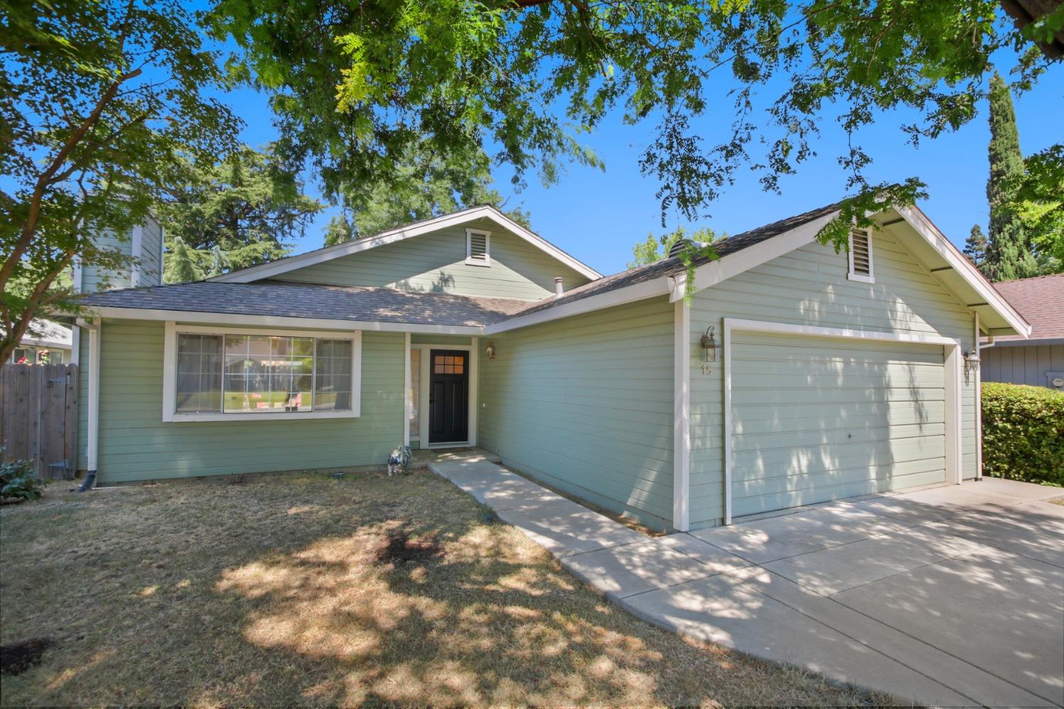 Detail Gallery Image 1 of 1 For 15 Claron Ct, Sacramento,  CA 95833 - 3 Beds | 2 Baths