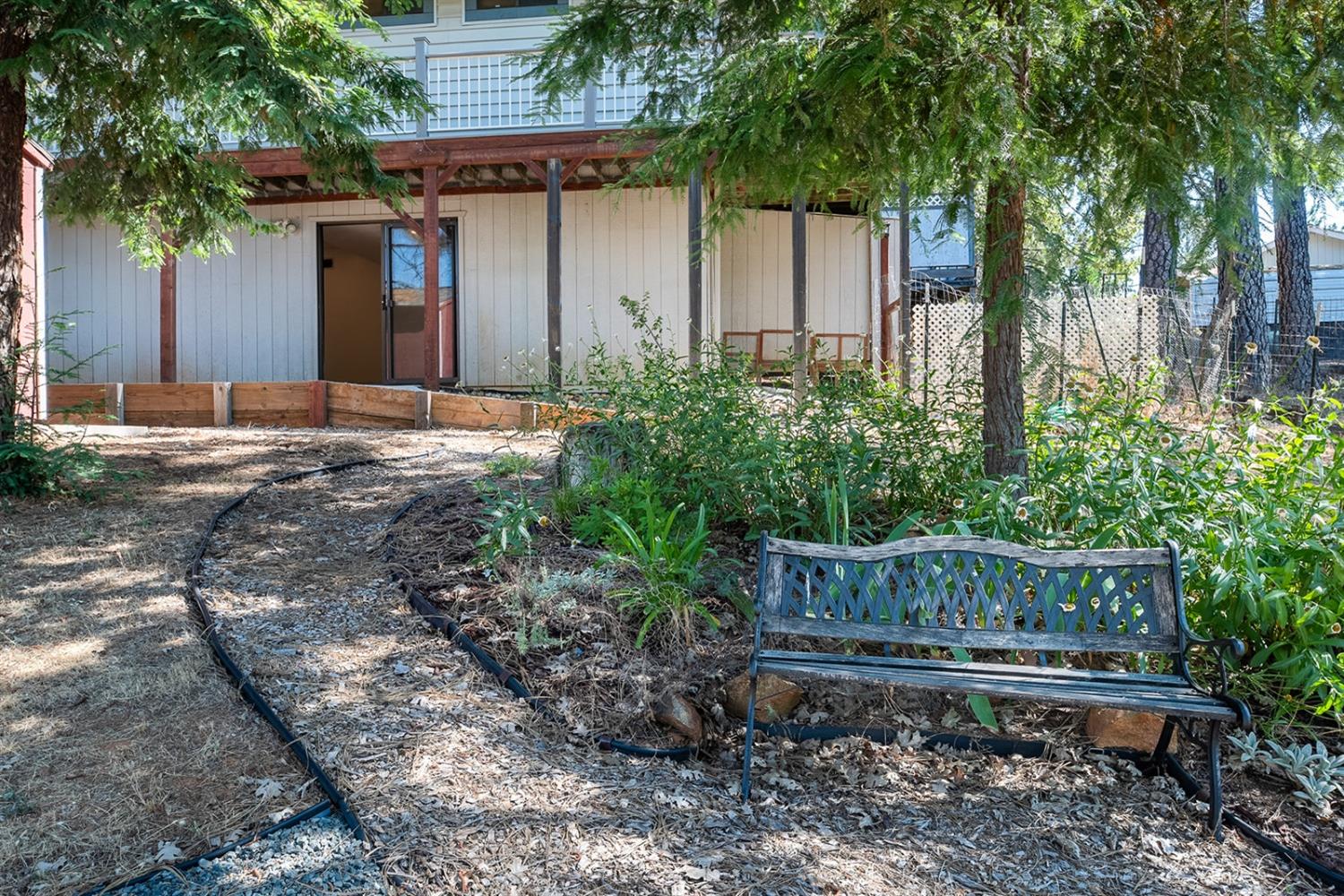 Alexandra Way, Grass Valley, California image 18