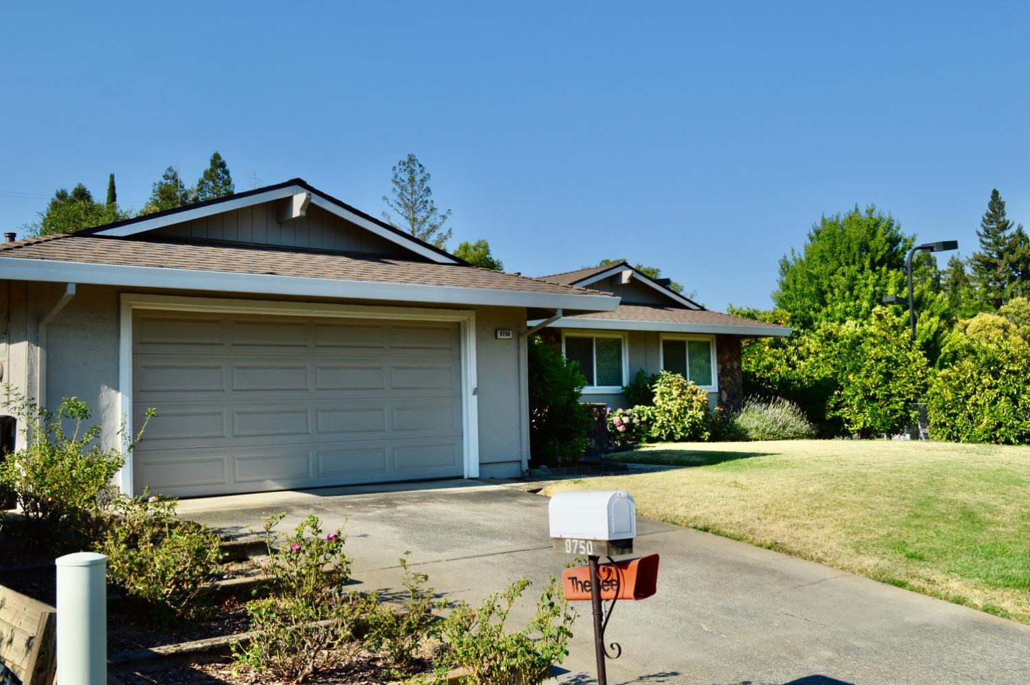 Detail Gallery Image 1 of 1 For 8750 Sharmead Way, Fair Oaks,  CA 95628 - 3 Beds | 2 Baths