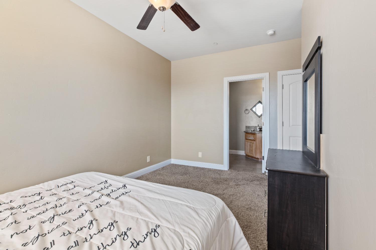 Detail Gallery Image 24 of 28 For 4010 Boulder Creek Ct, Merced,  CA 95348 - 4 Beds | 3/1 Baths