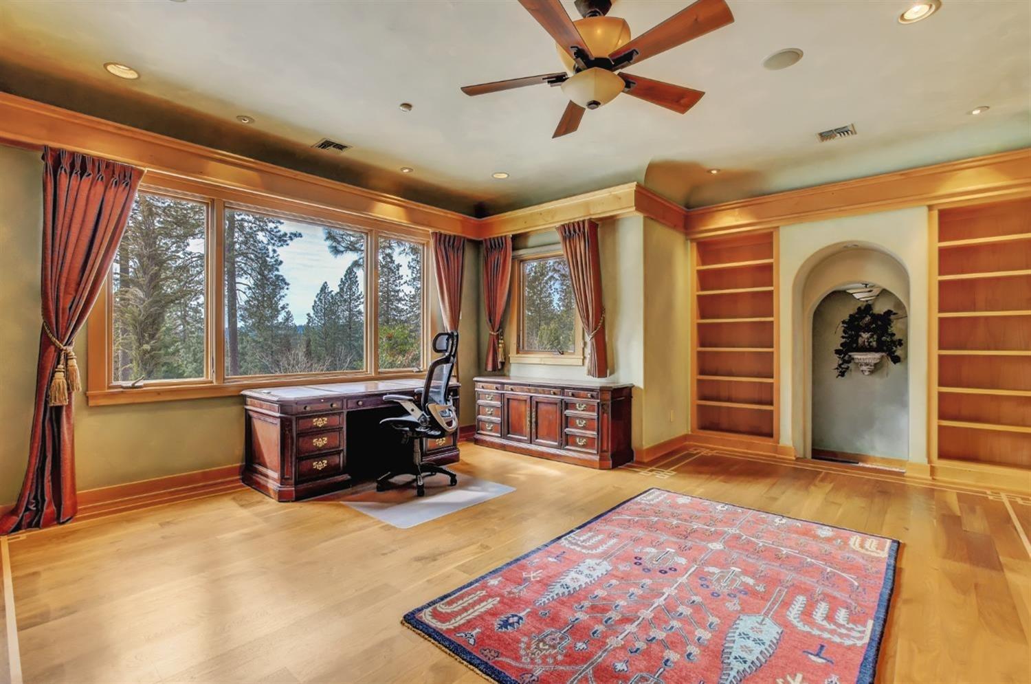 Detail Gallery Image 21 of 75 For 10990 Northcote Pl, Nevada City,  CA 95959 - 5 Beds | 5 Baths