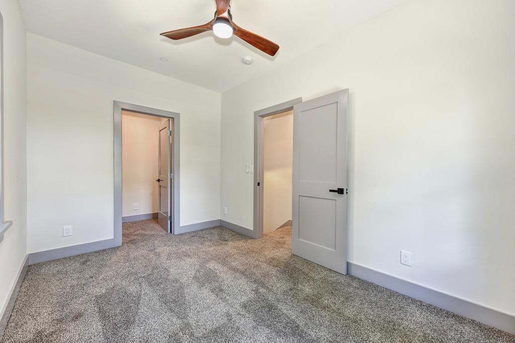 Detail Gallery Image 34 of 49 For 2705 Swanston Oak Ln, Sacramento,  CA 95818 - 2 Beds | 2/1 Baths