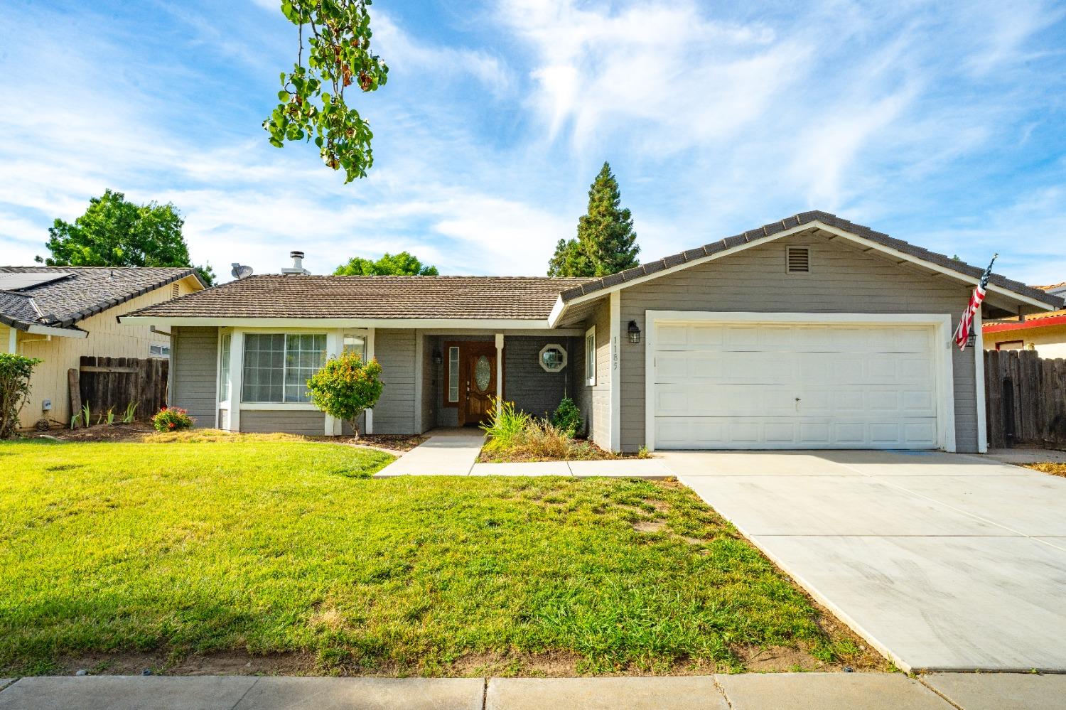 Detail Gallery Image 2 of 35 For 1185 Partridge, Merced,  CA 95340 - 3 Beds | 2 Baths