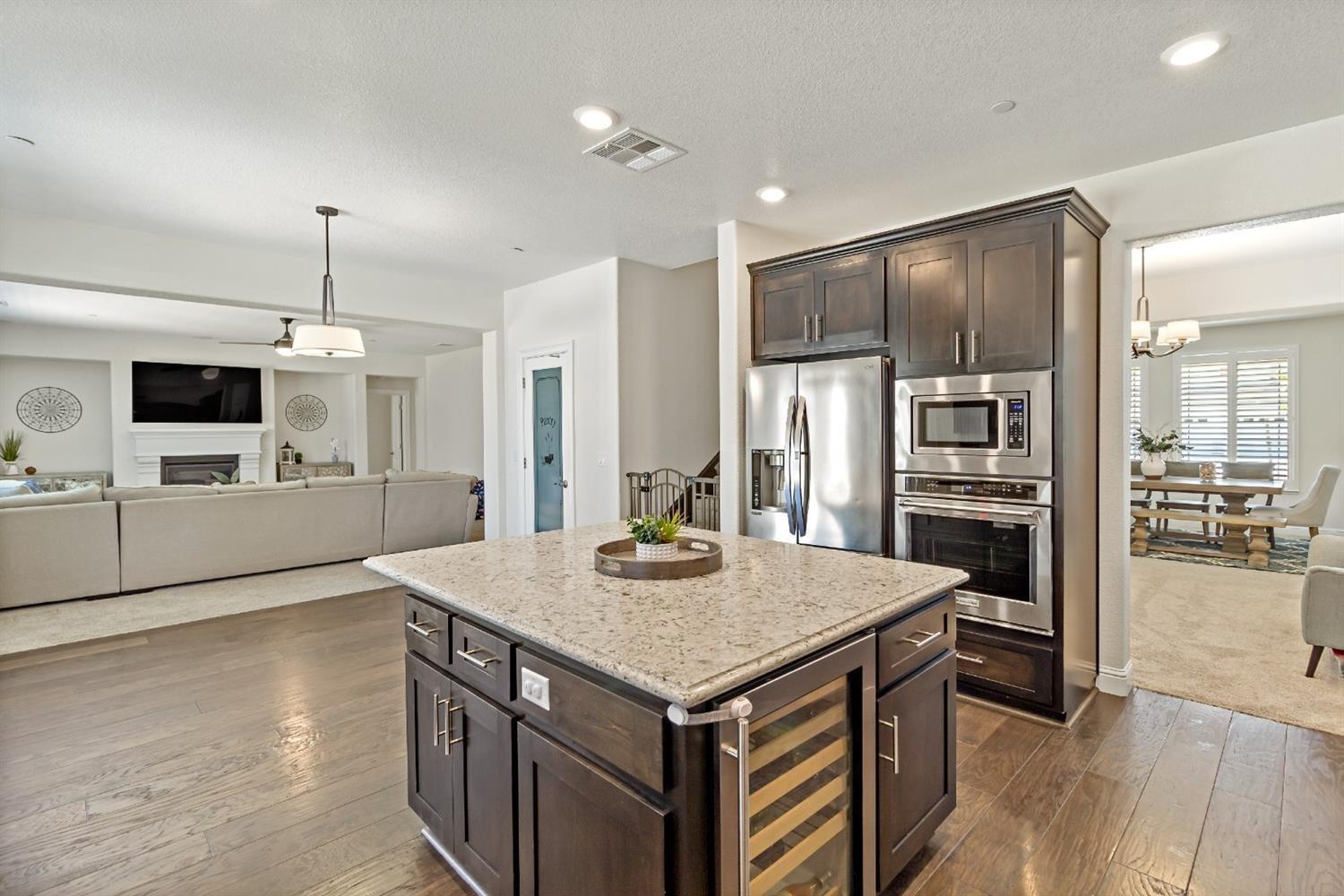 Detail Gallery Image 21 of 49 For 3064 Stonington Dr, Roseville,  CA 95747 - 5 Beds | 4/1 Baths