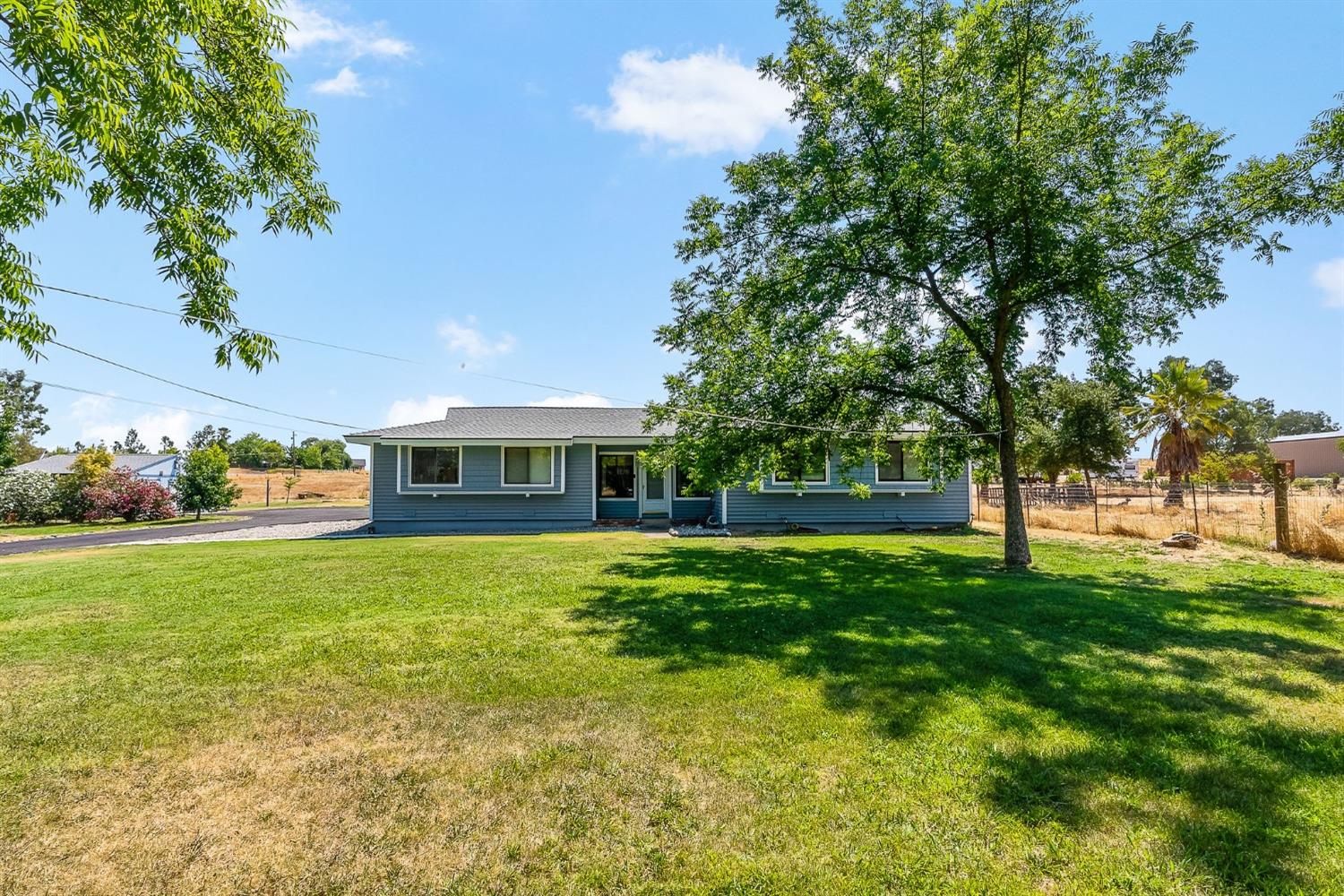 Detail Gallery Image 4 of 54 For 11521 Alta Mesa Rd, Galt,  CA 95632 - 5 Beds | 2 Baths