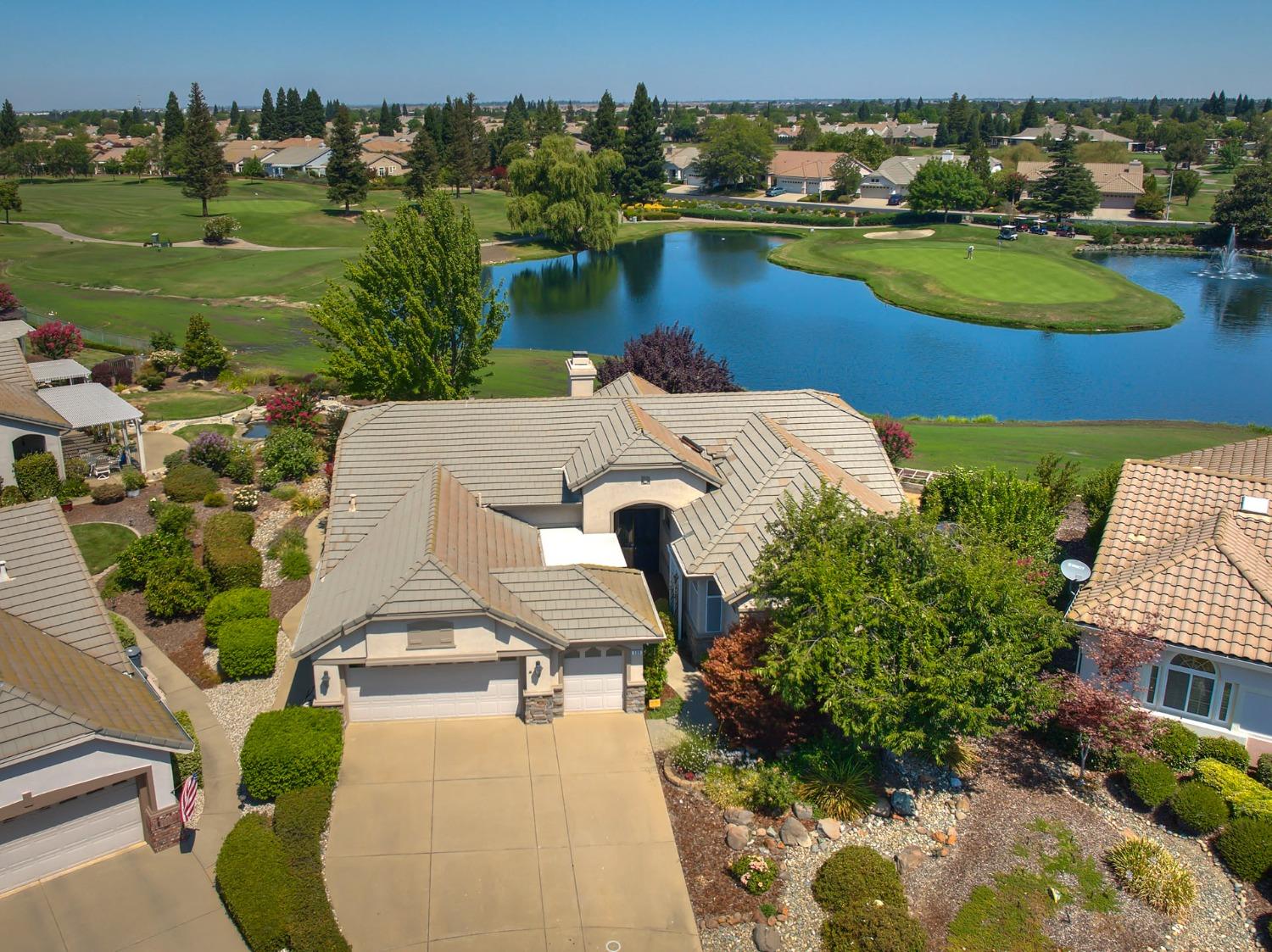 Detail Gallery Image 1 of 1 For 509 Pineneedle Ct, Roseville,  CA 95747 - 3 Beds | 2/1 Baths